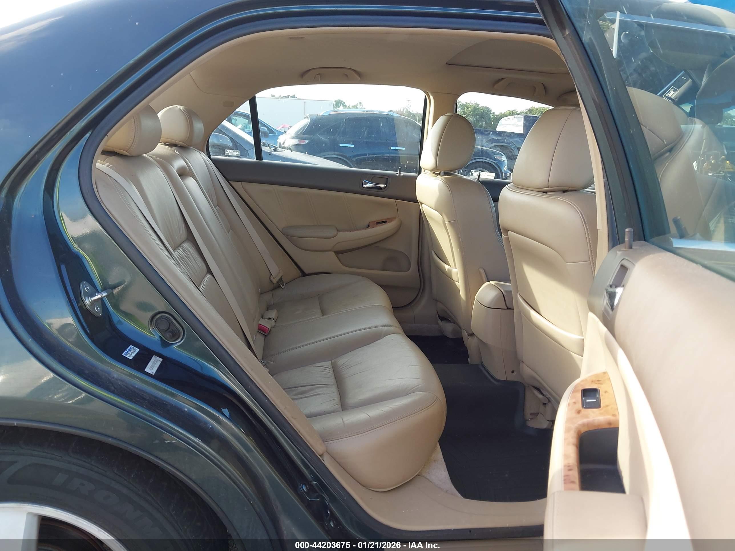 HONDA ACCORD image 8