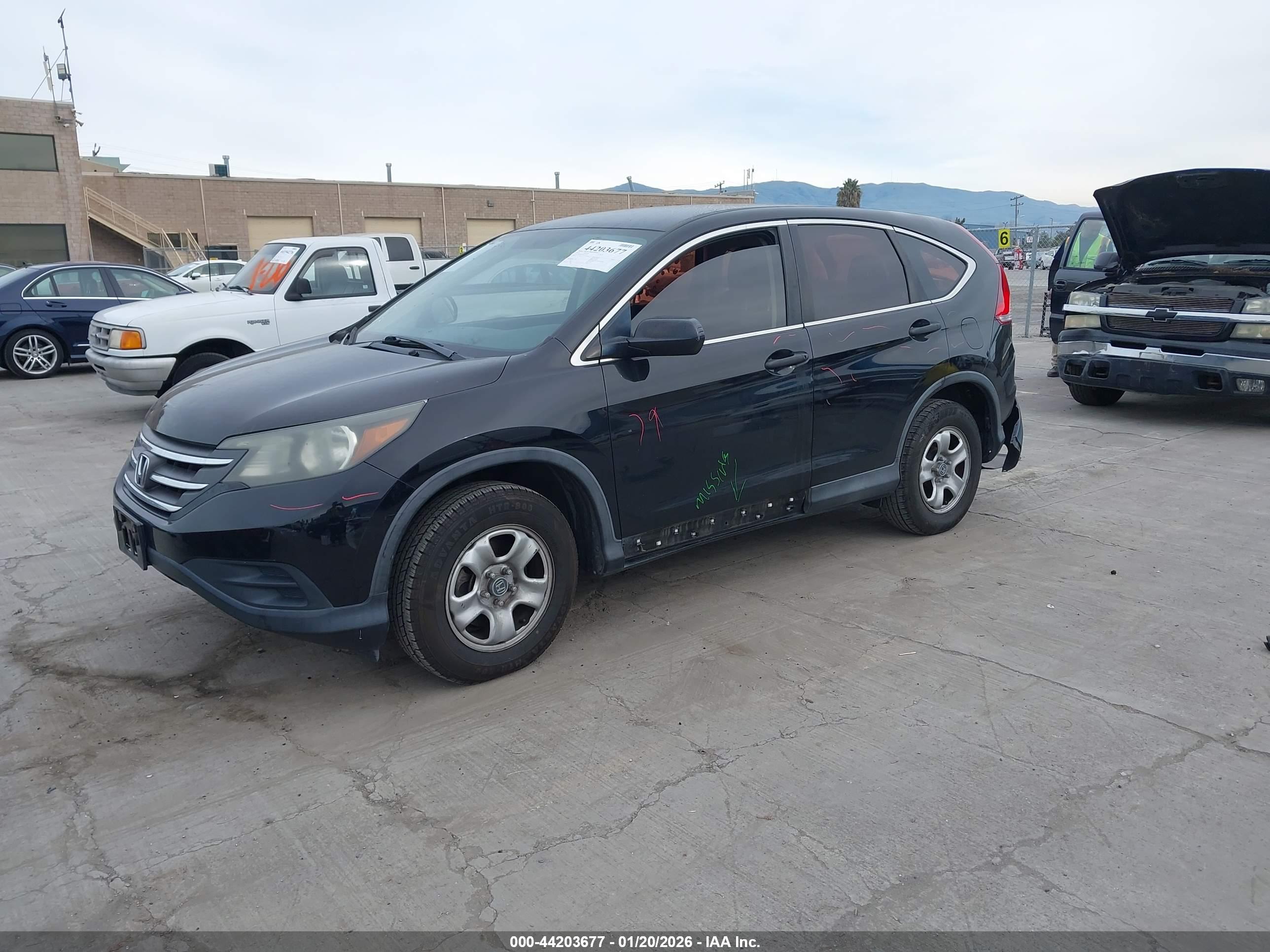 HONDA CR-V image 2