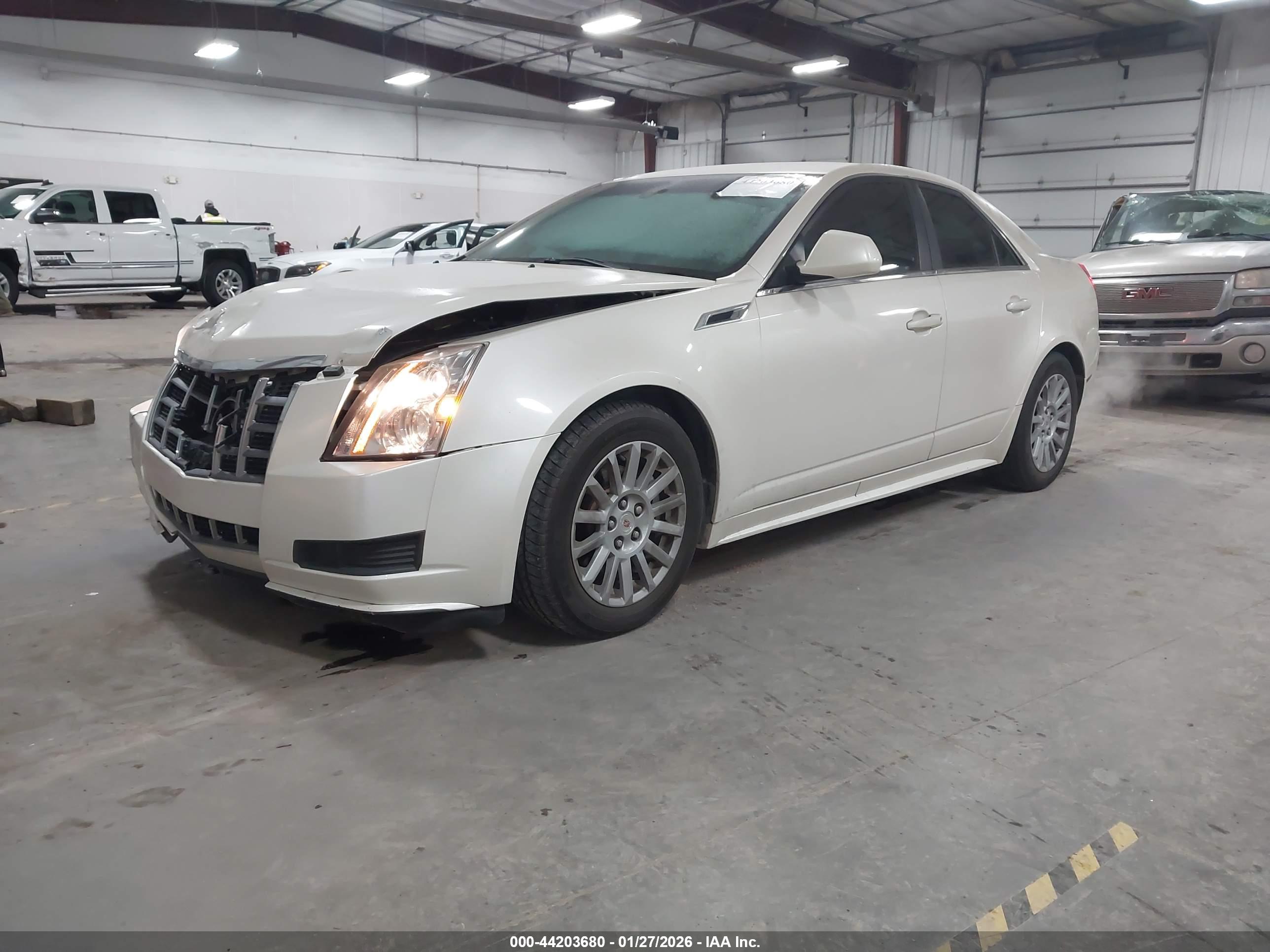 CADILLAC CTS image 2