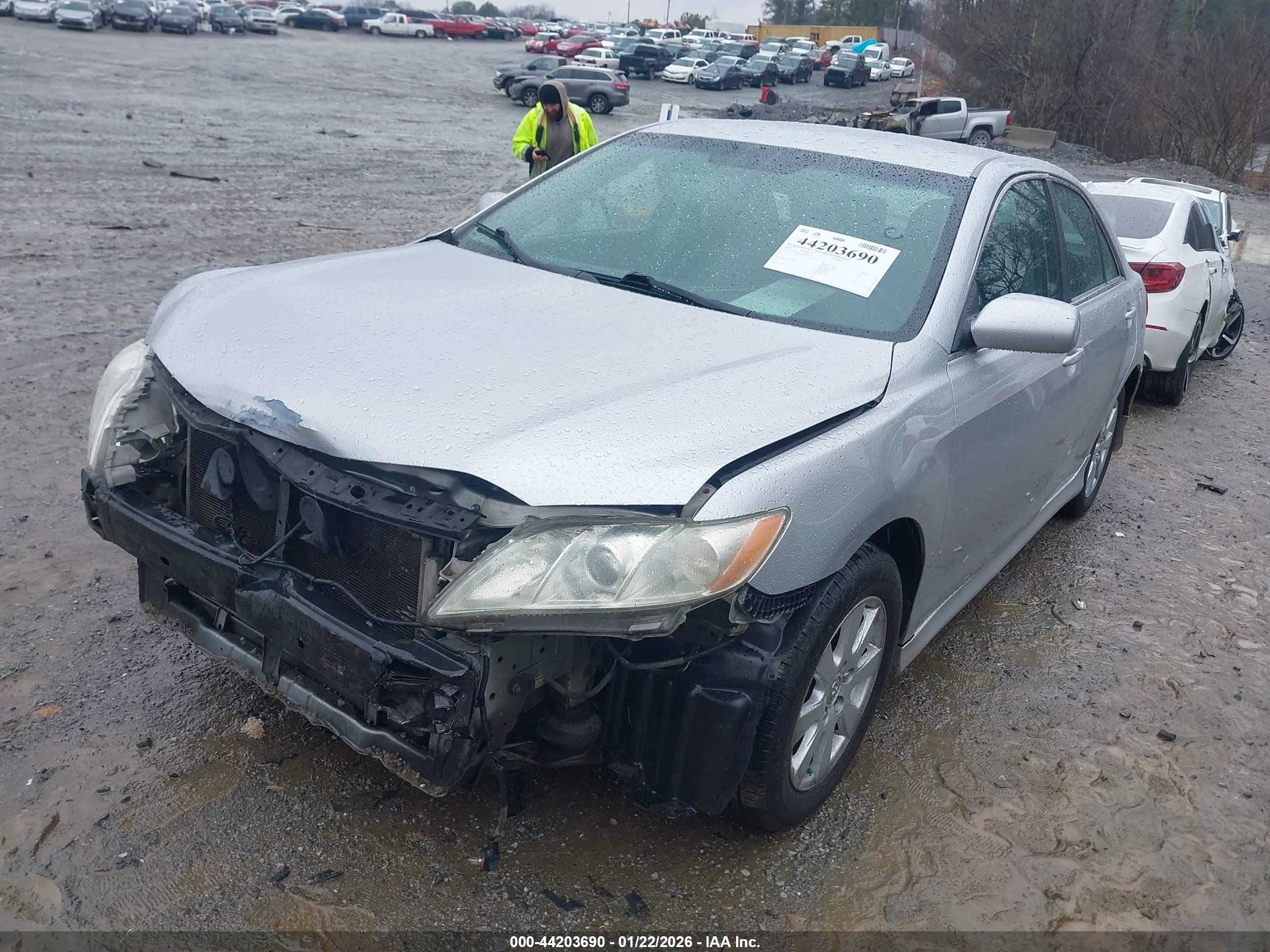 TOYOTA CAMRY image 2