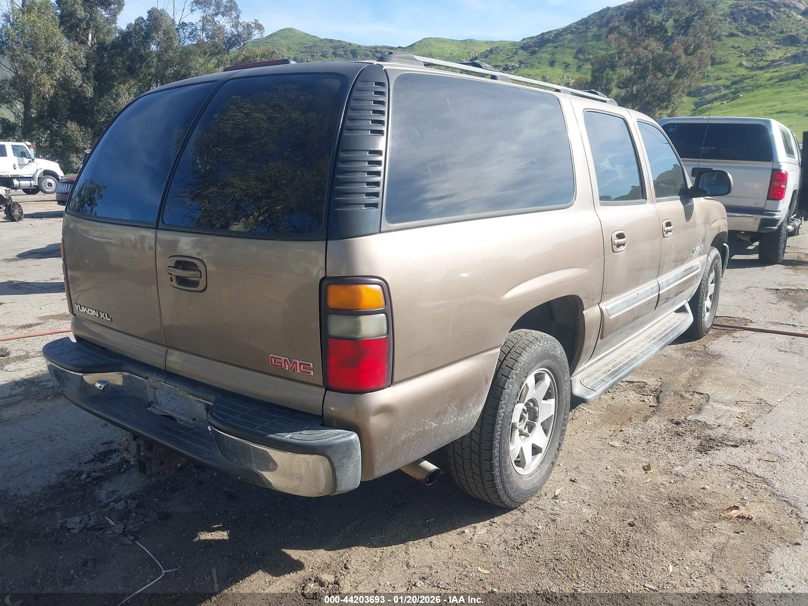 GMC YUKON image 4