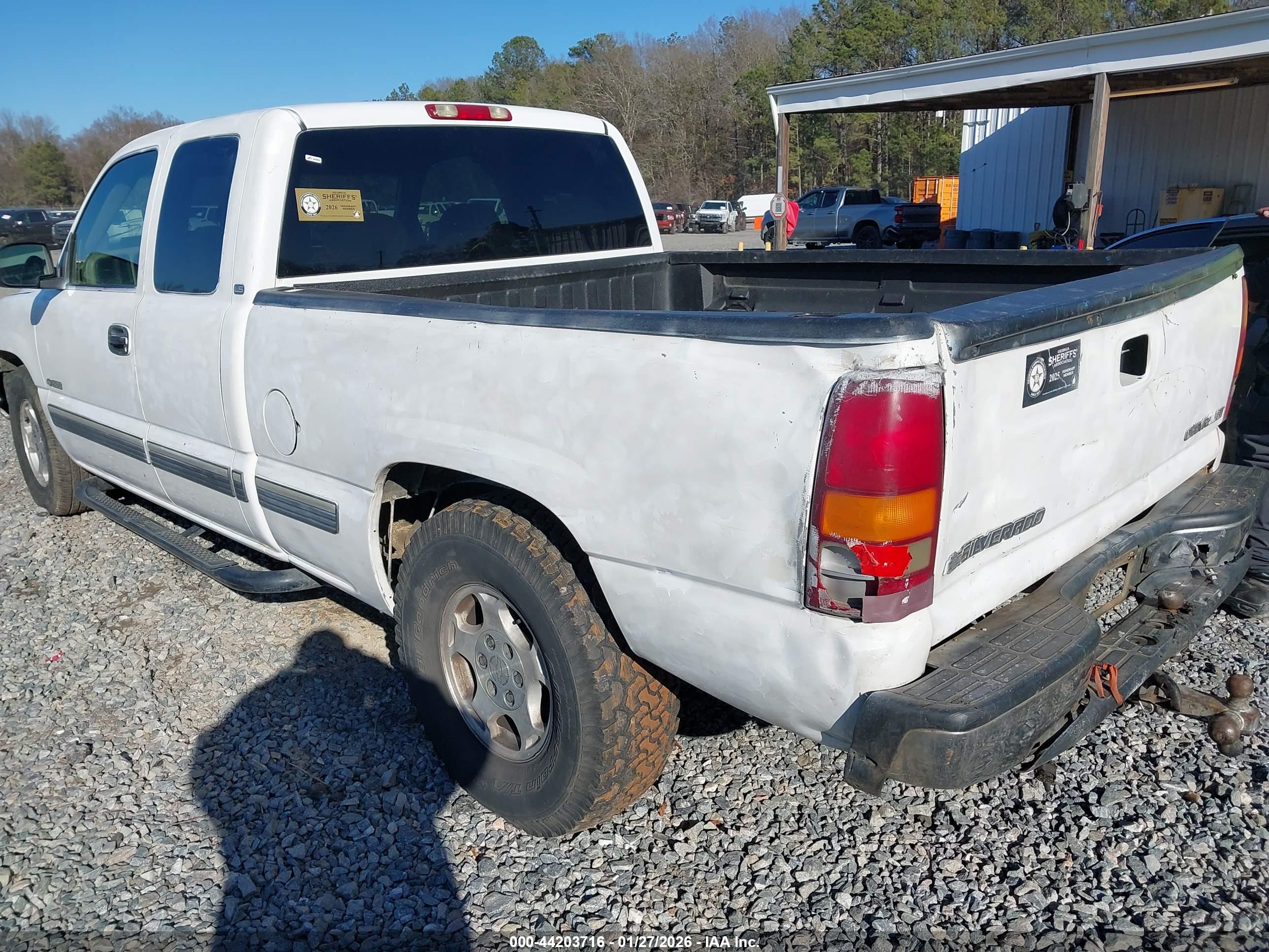 CHEVROLET SILVERADO image 3