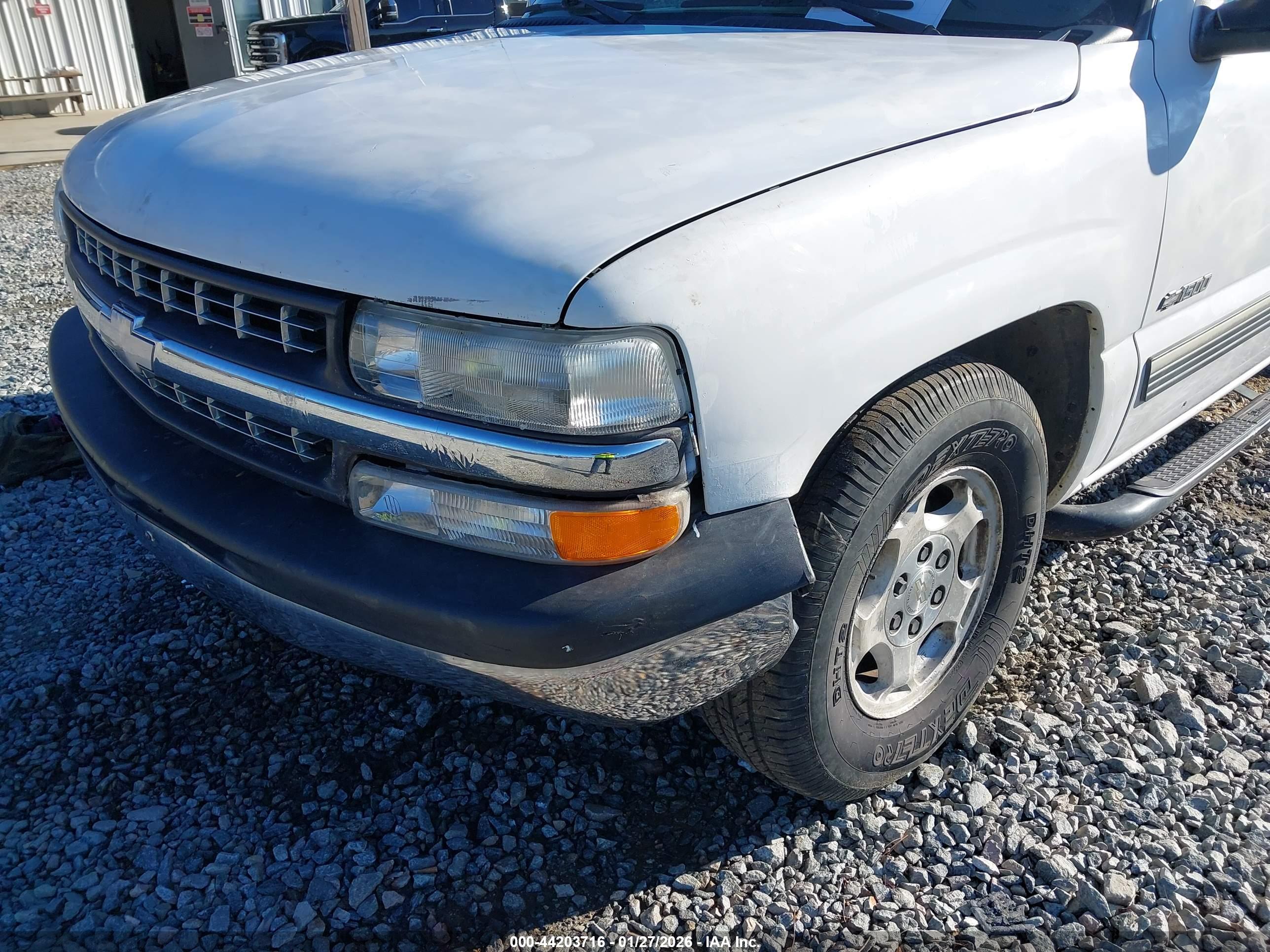 CHEVROLET SILVERADO image 6