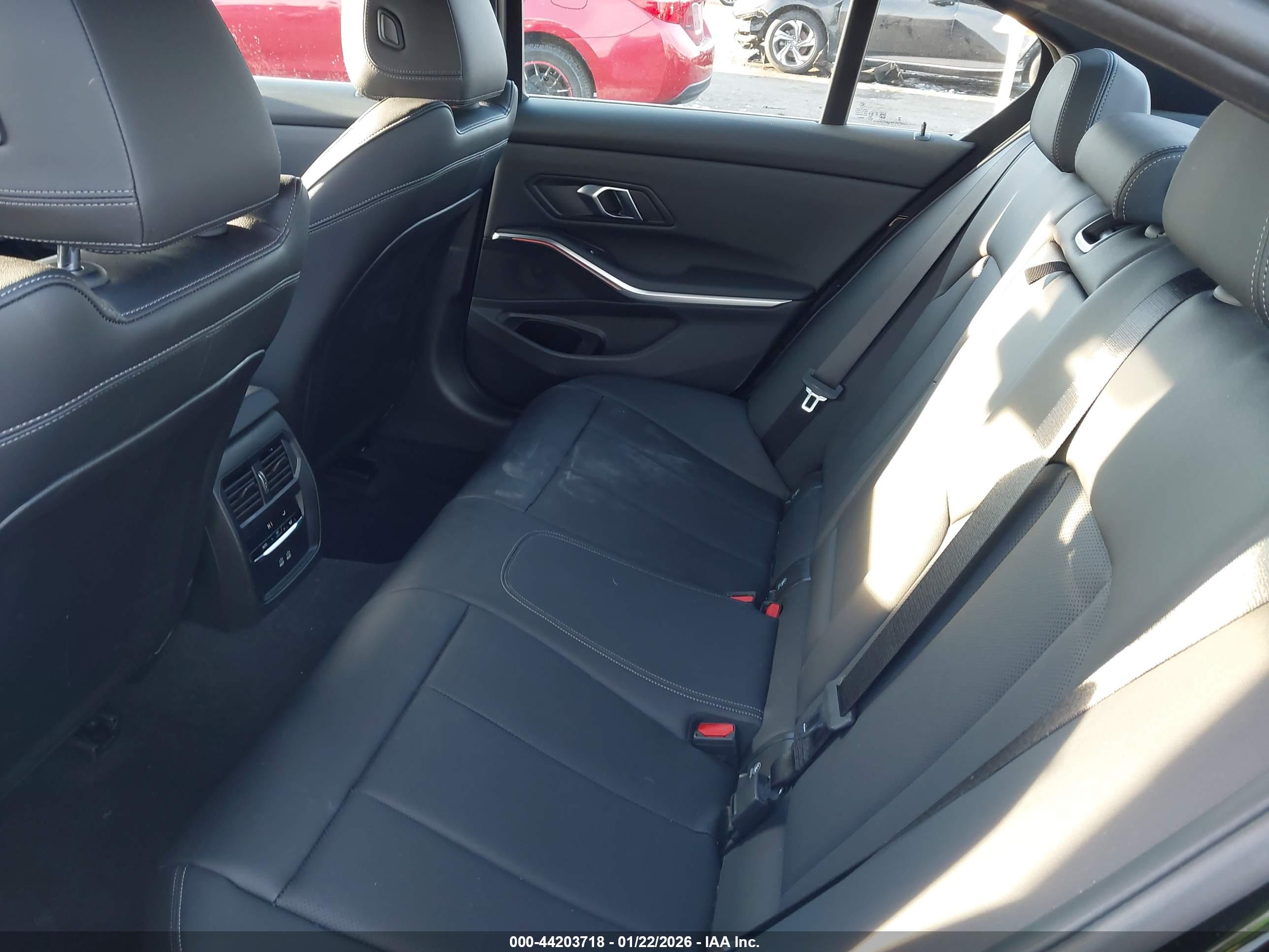 BMW 330I image 8