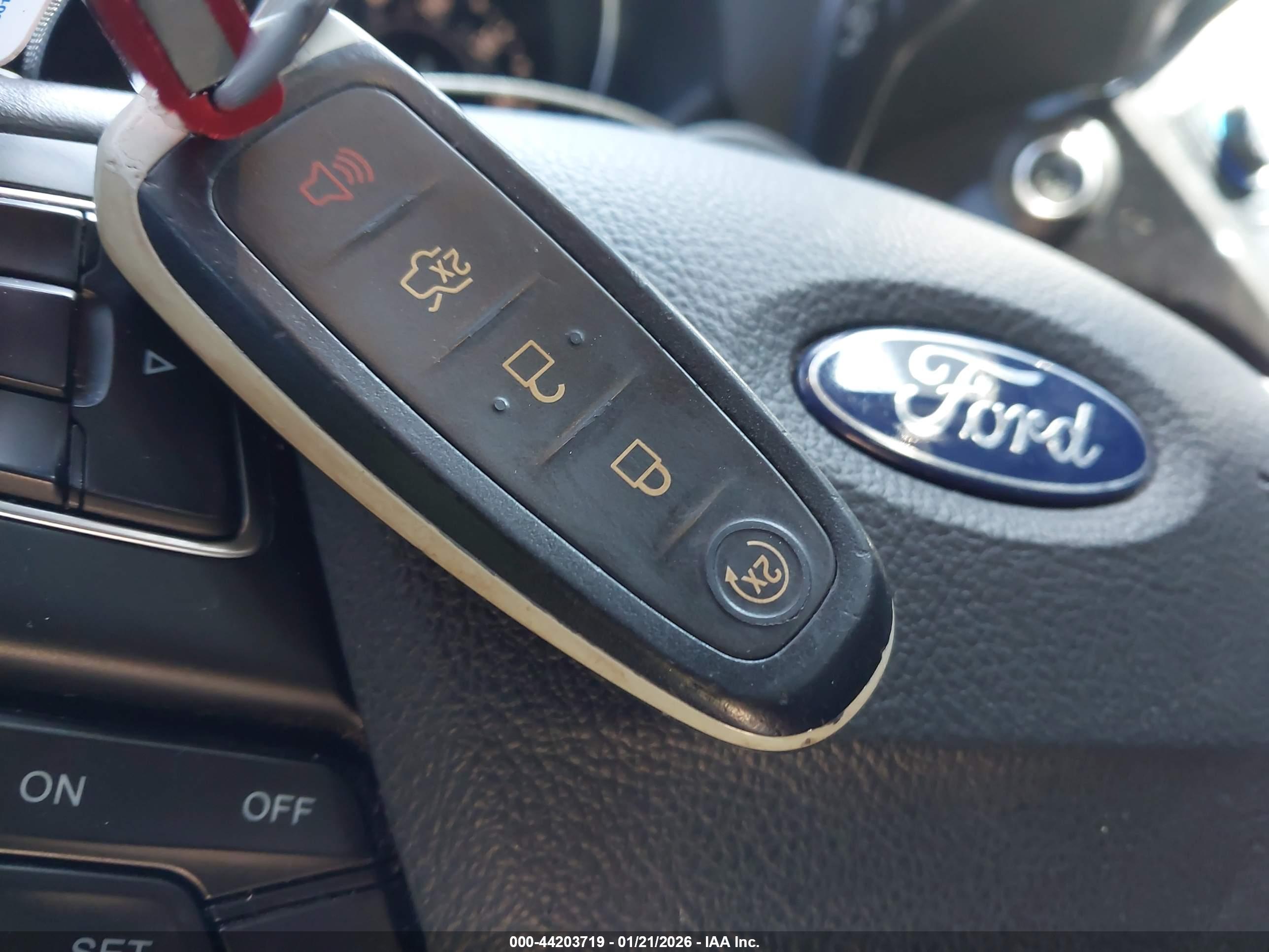 FORD ESCAPE image 11