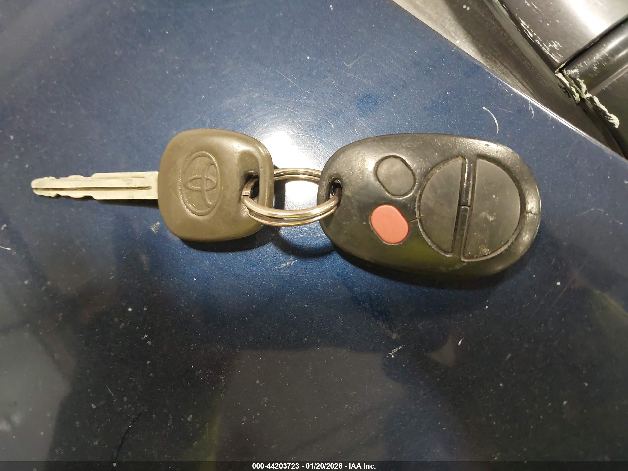 TOYOTA SIENNA image 11