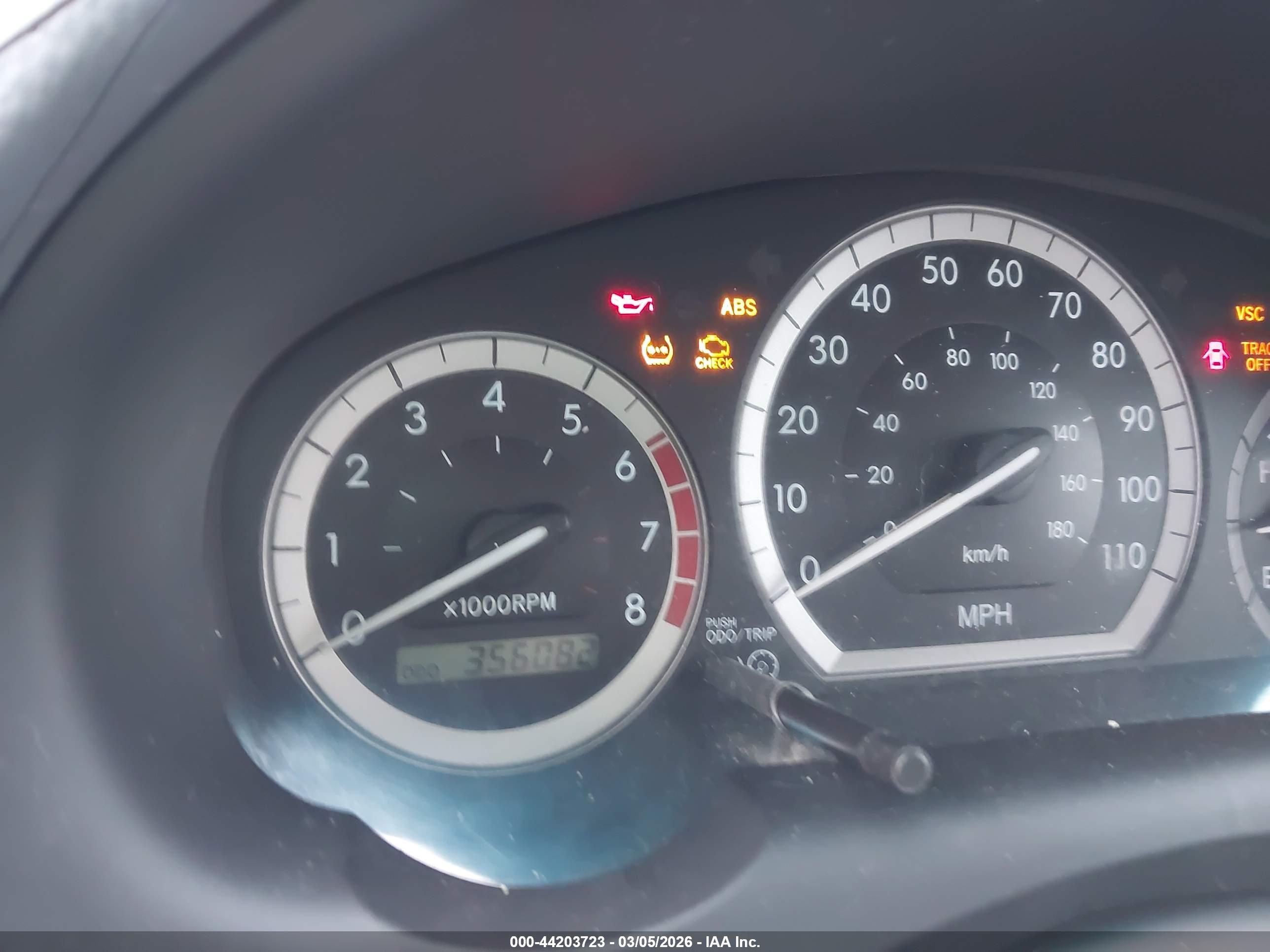 TOYOTA SIENNA image 7