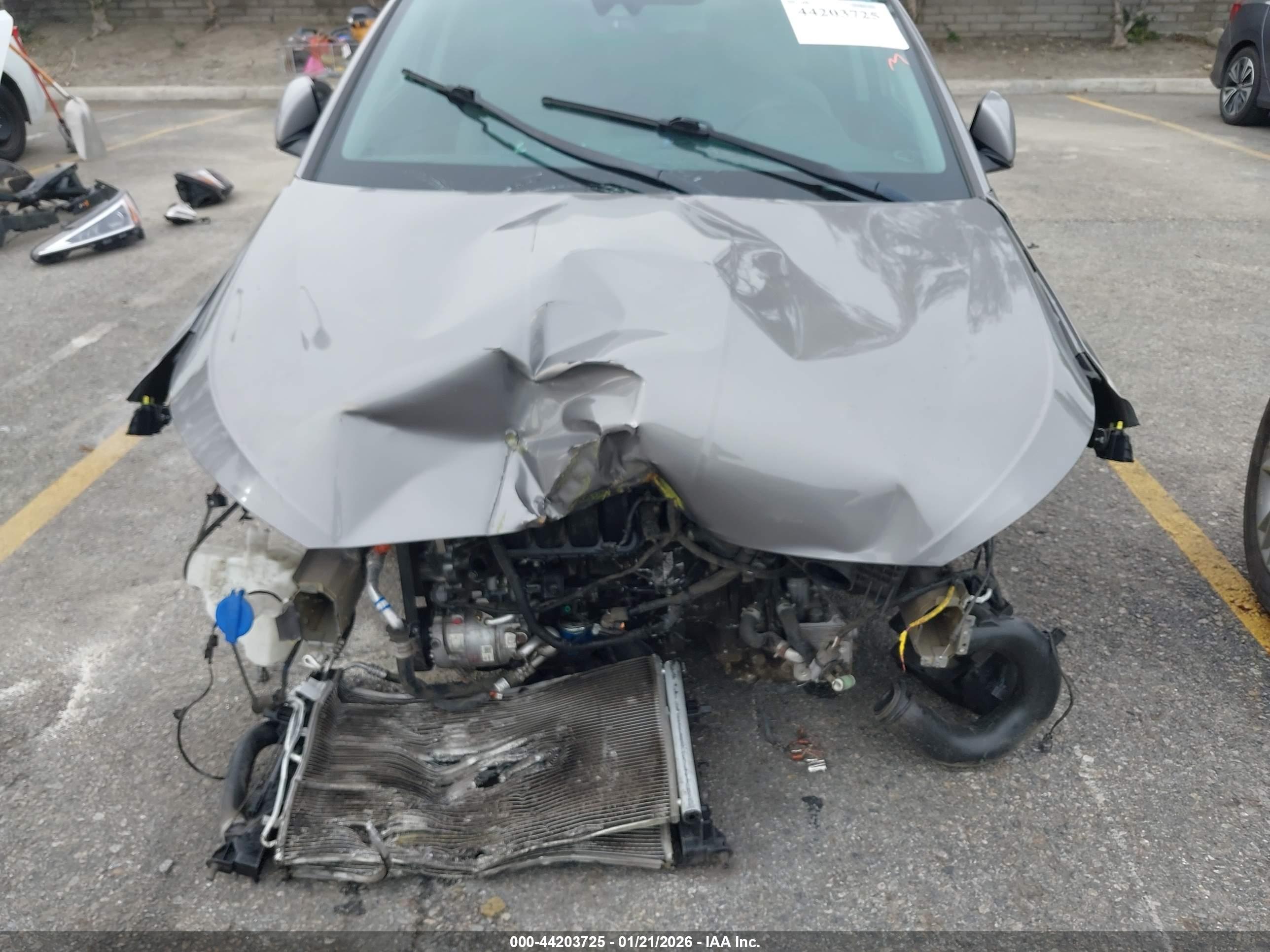 HYUNDAI ELANTRA image 6