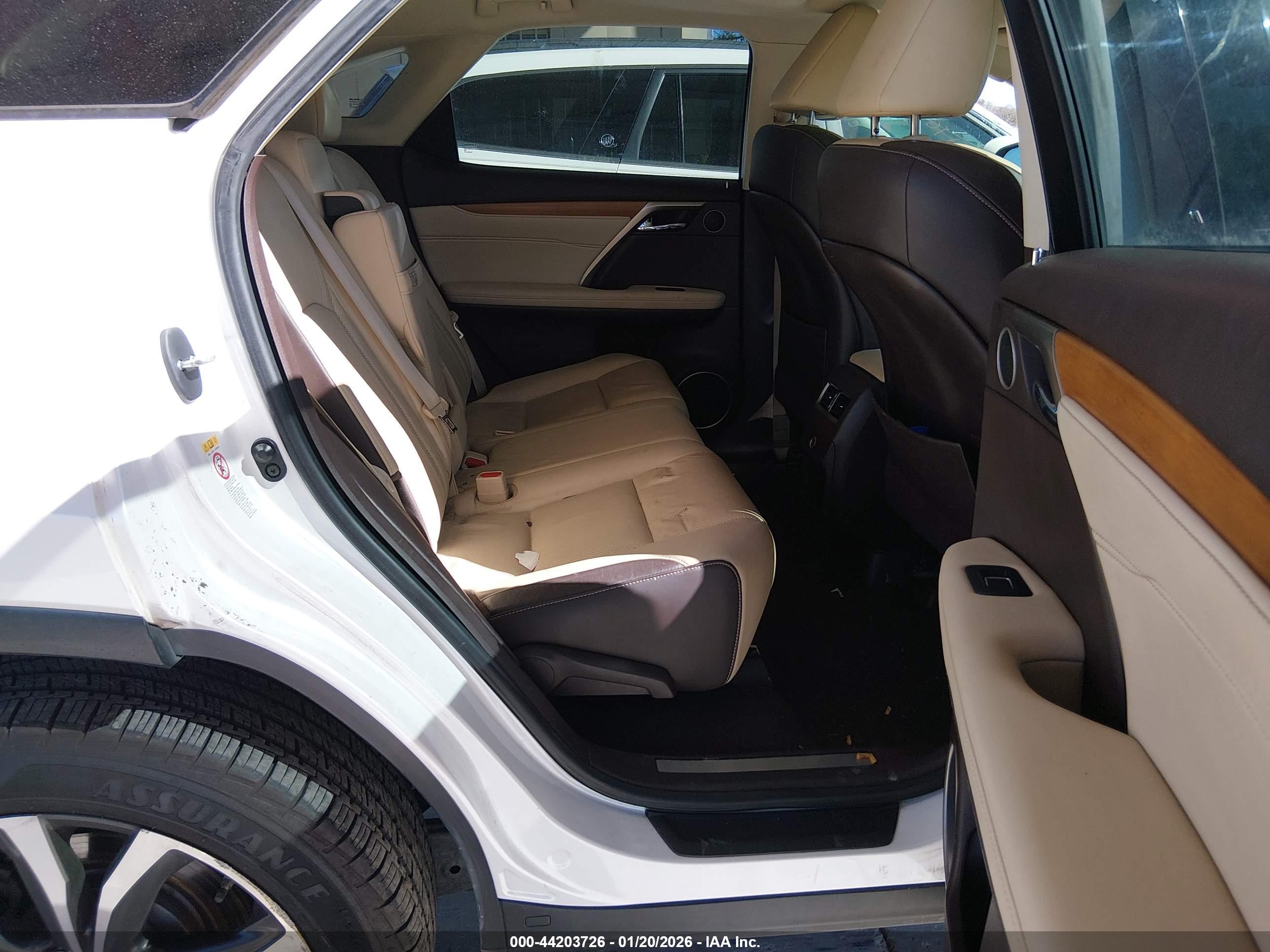 LEXUS RX image 8