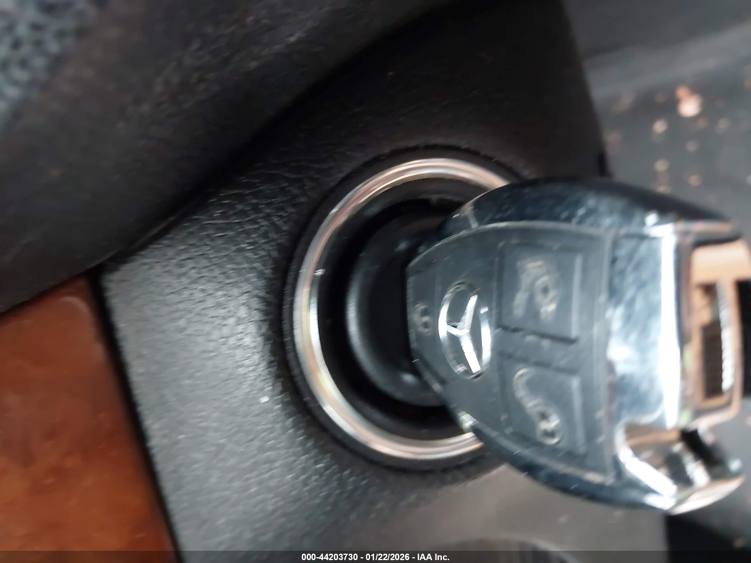 MERCEDES-BENZ SLK image 11