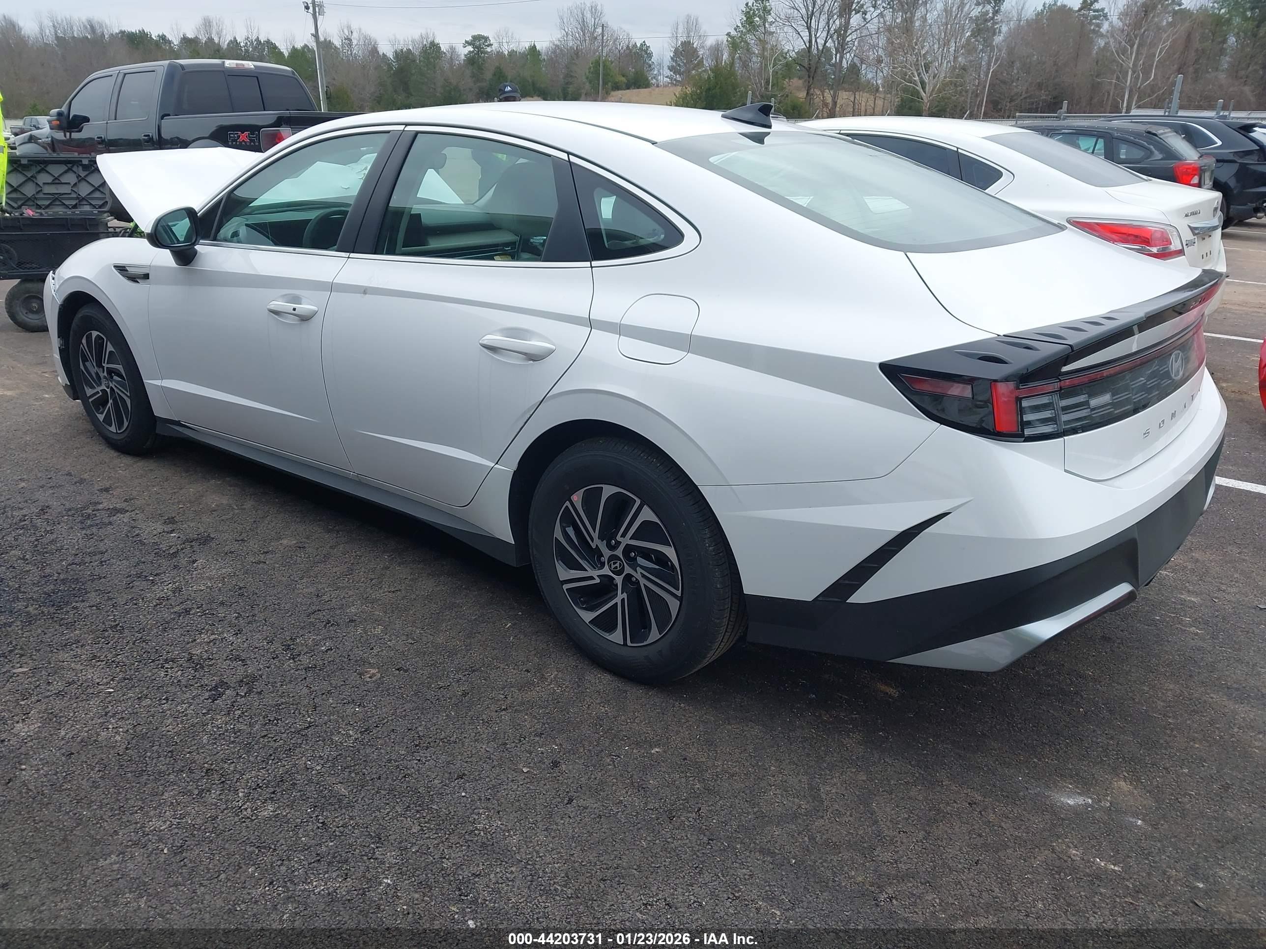 HYUNDAI SONATA image 3