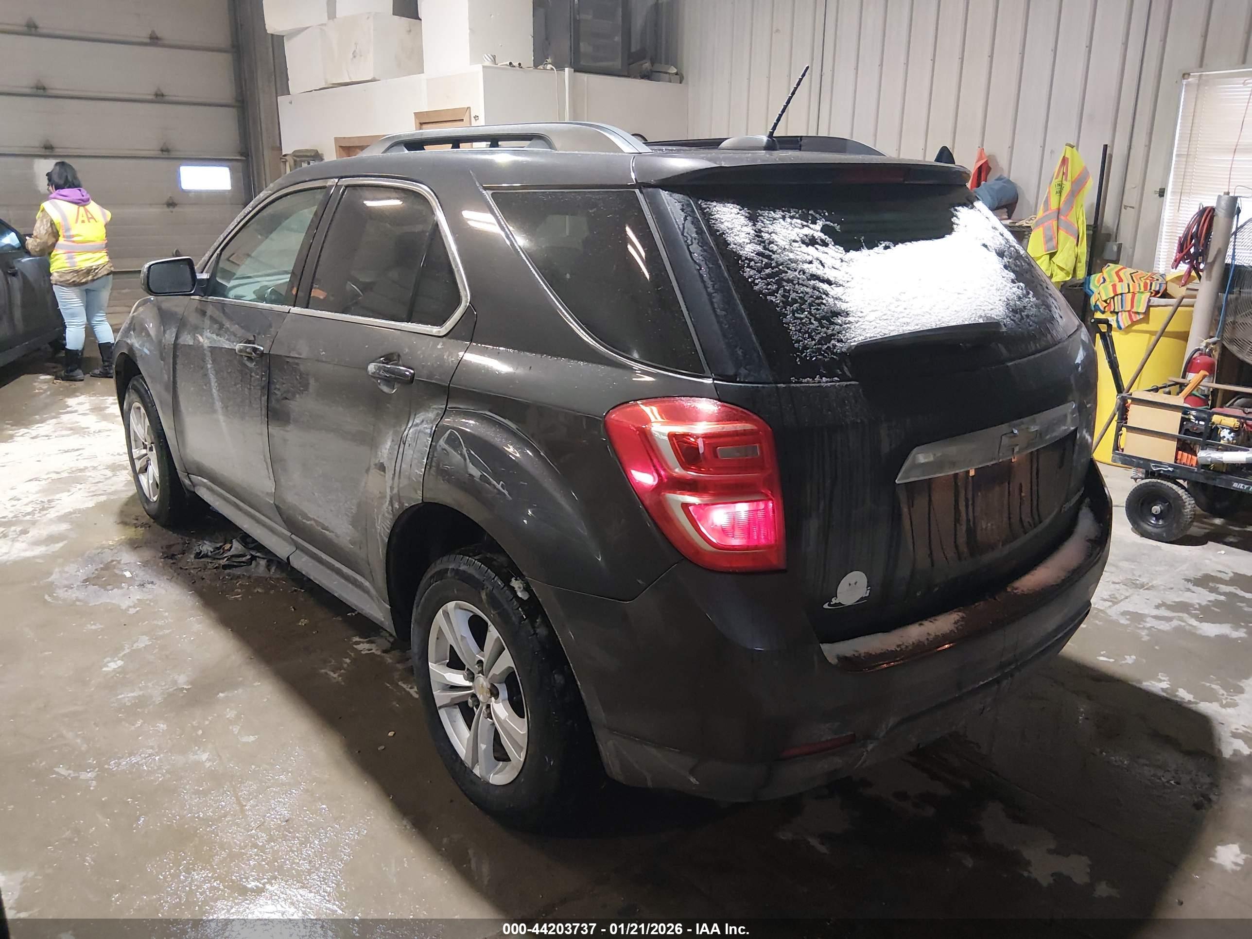 CHEVROLET EQUINOX image 3