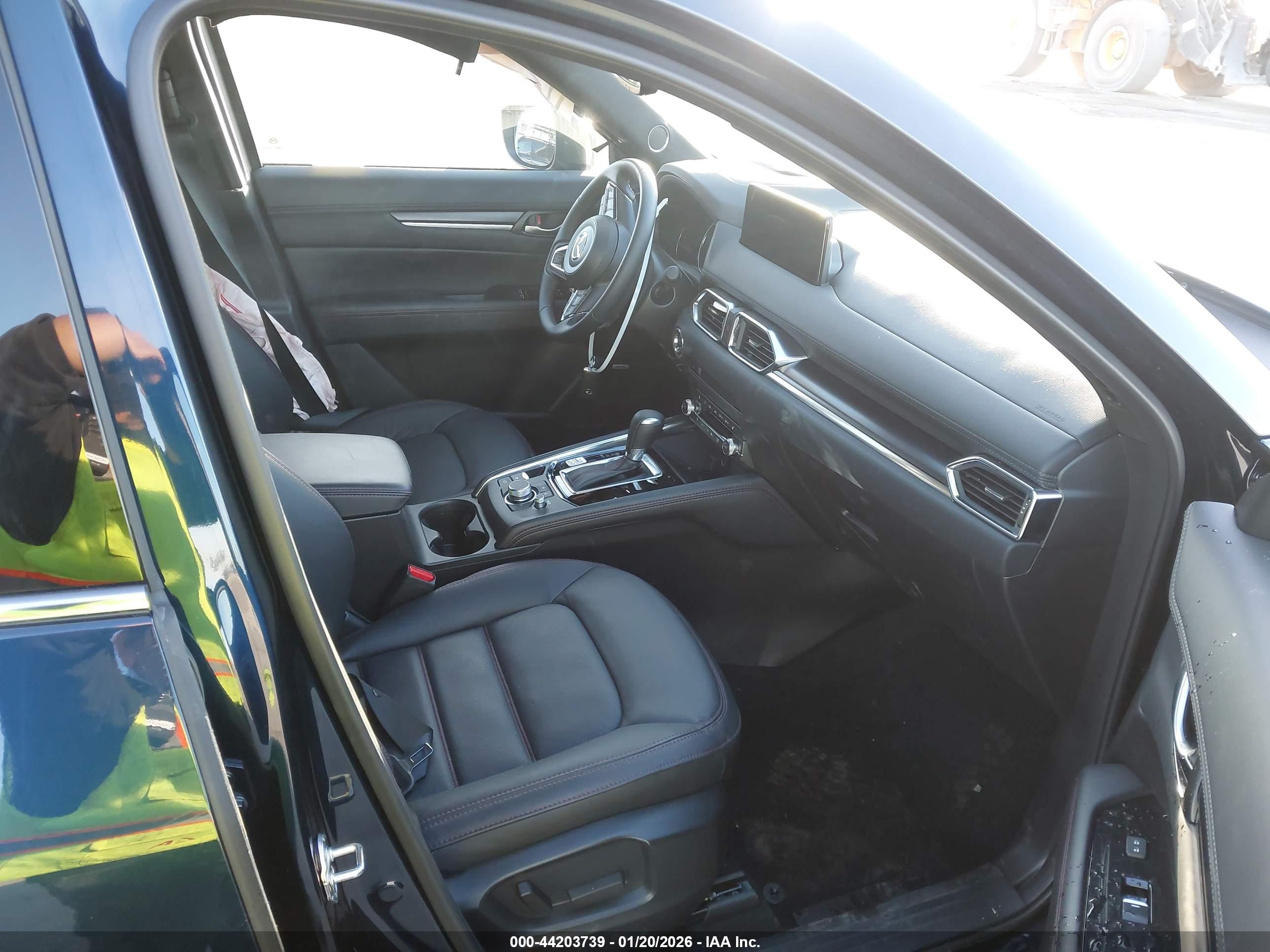 MAZDA CX-5 image 5
