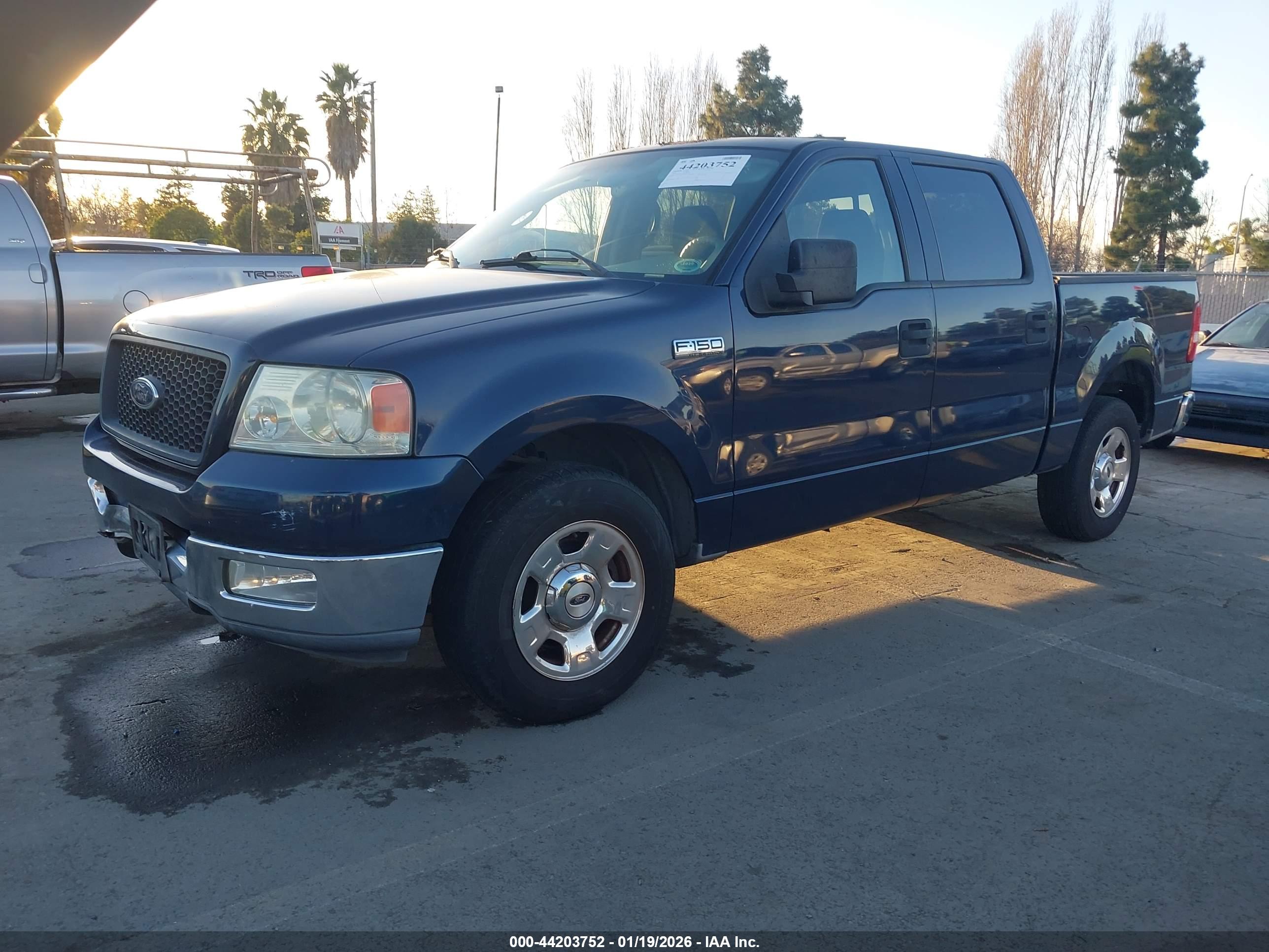 FORD F-150 image 2