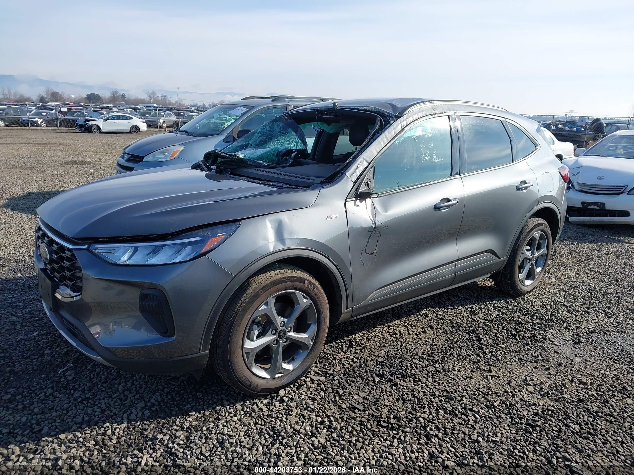 FORD ESCAPE image 2