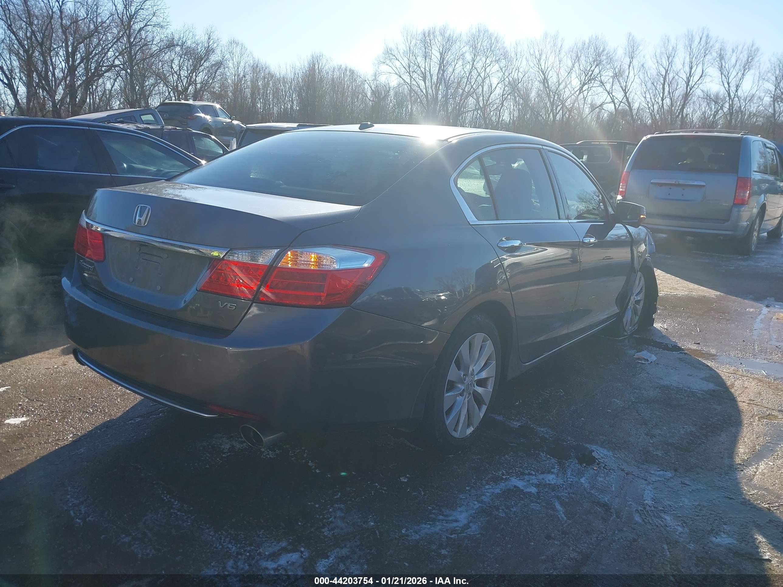 HONDA ACCORD image 4
