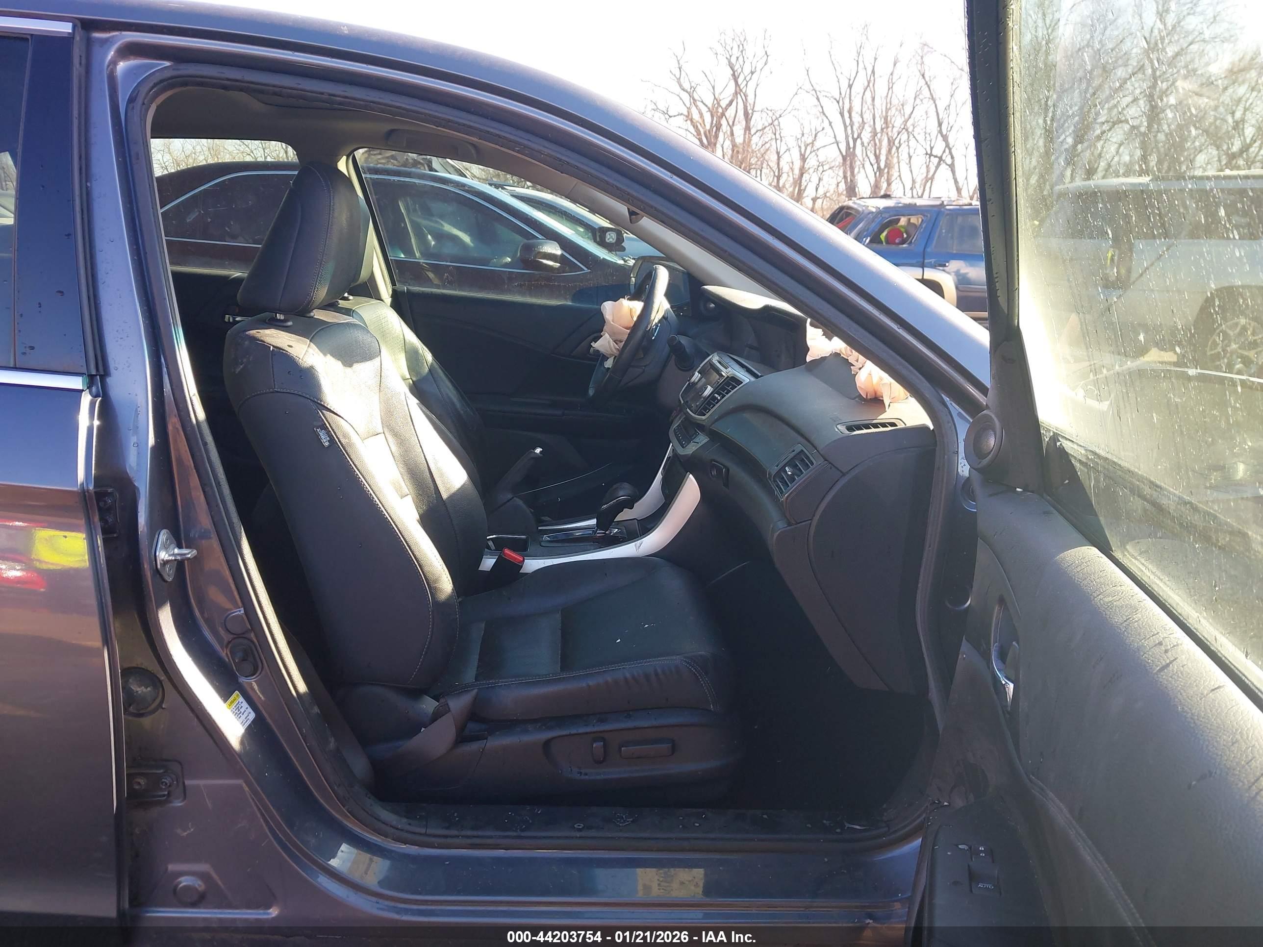 HONDA ACCORD image 5