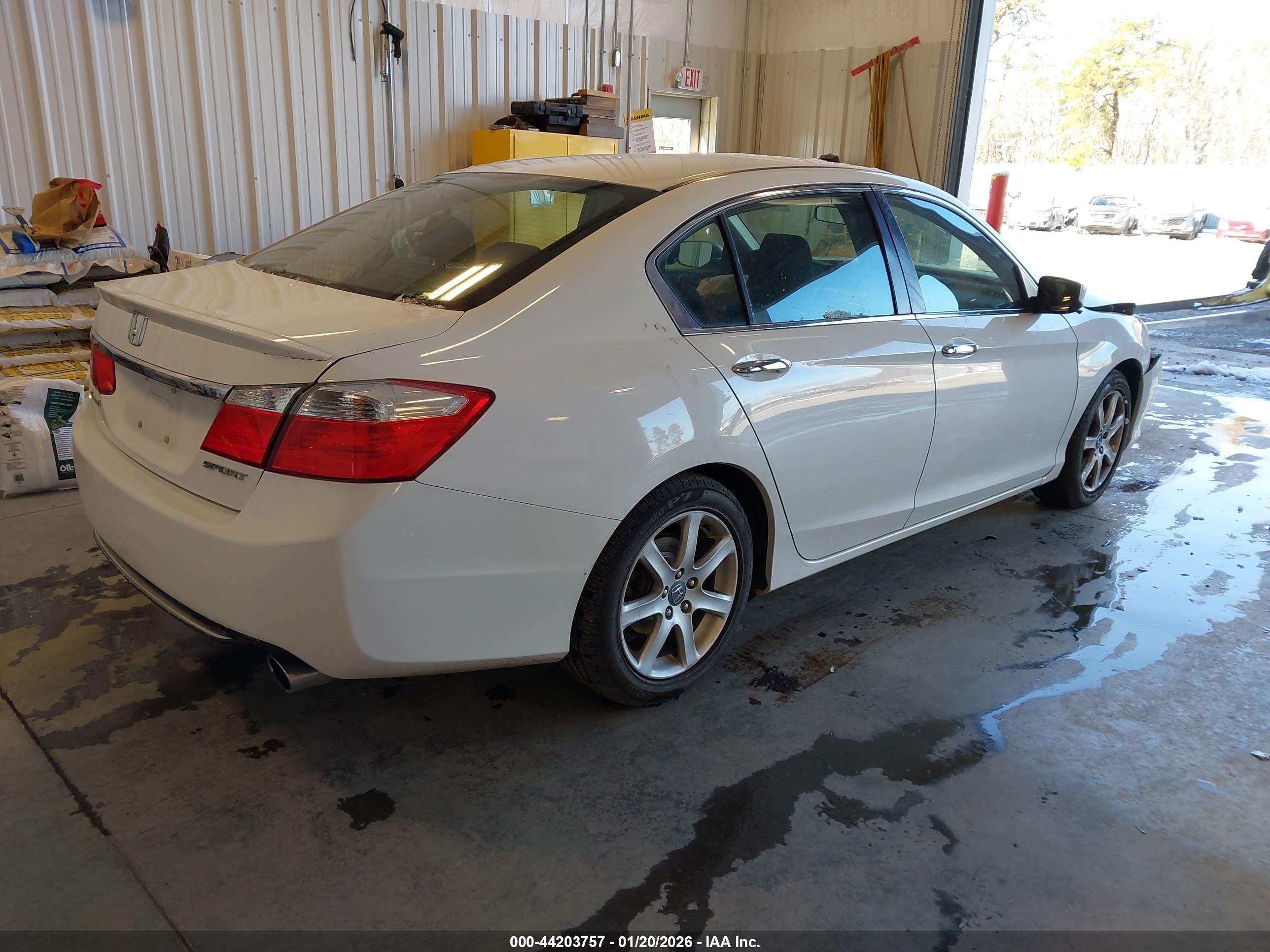 HONDA ACCORD image 4