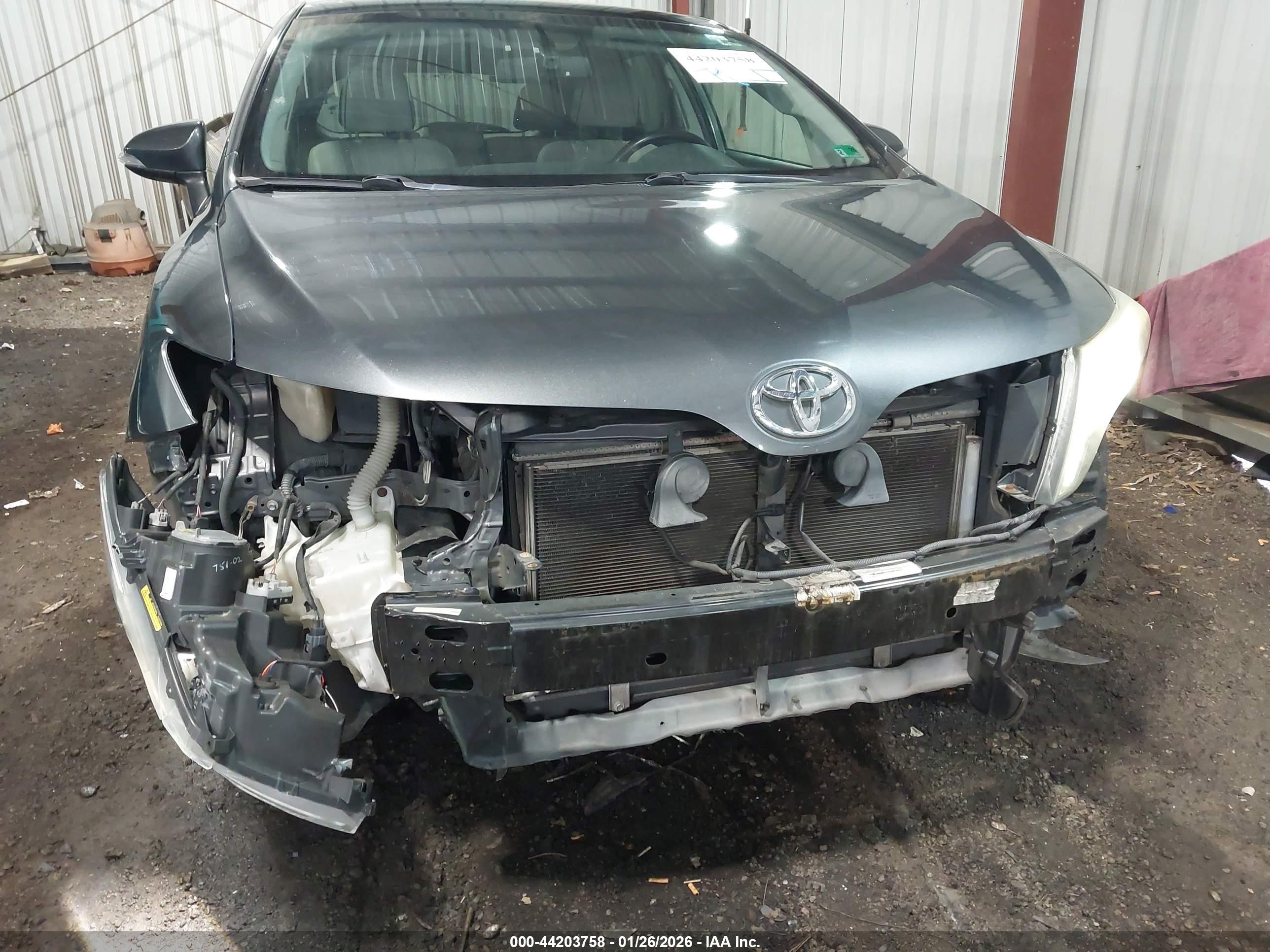 TOYOTA VENZA image 6