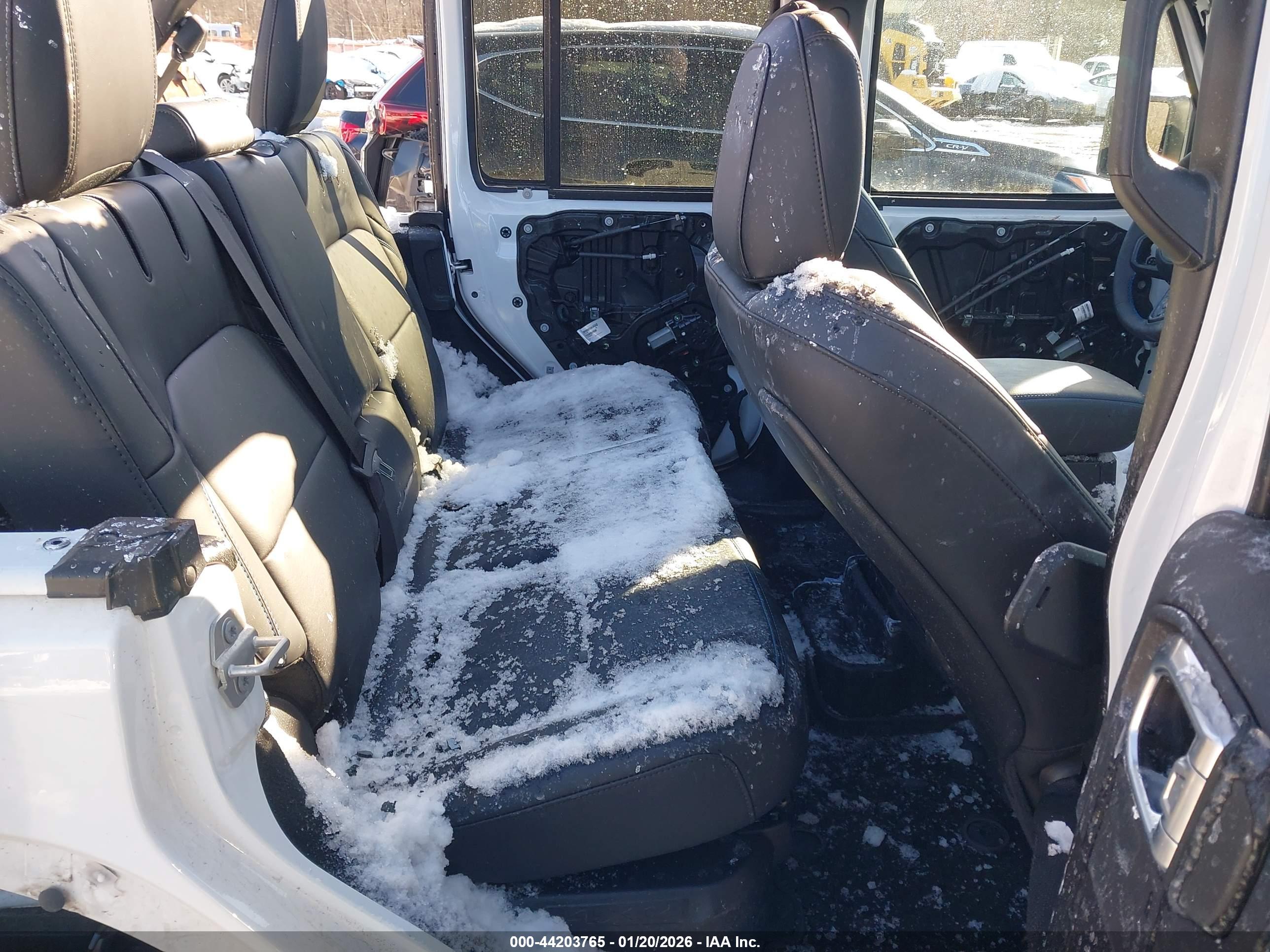 JEEP WRANGLER image 8