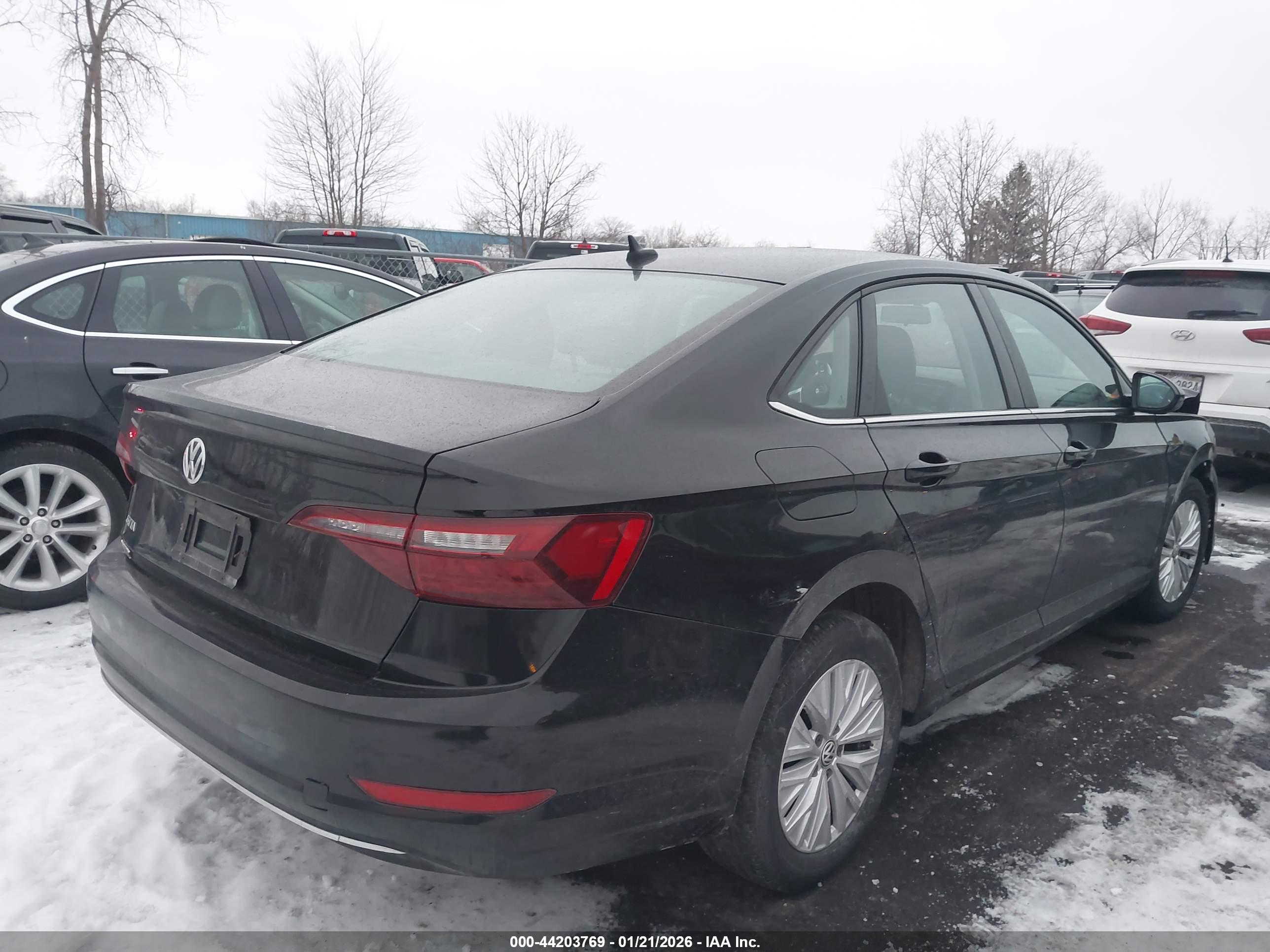 VOLKSWAGEN JETTA image 4