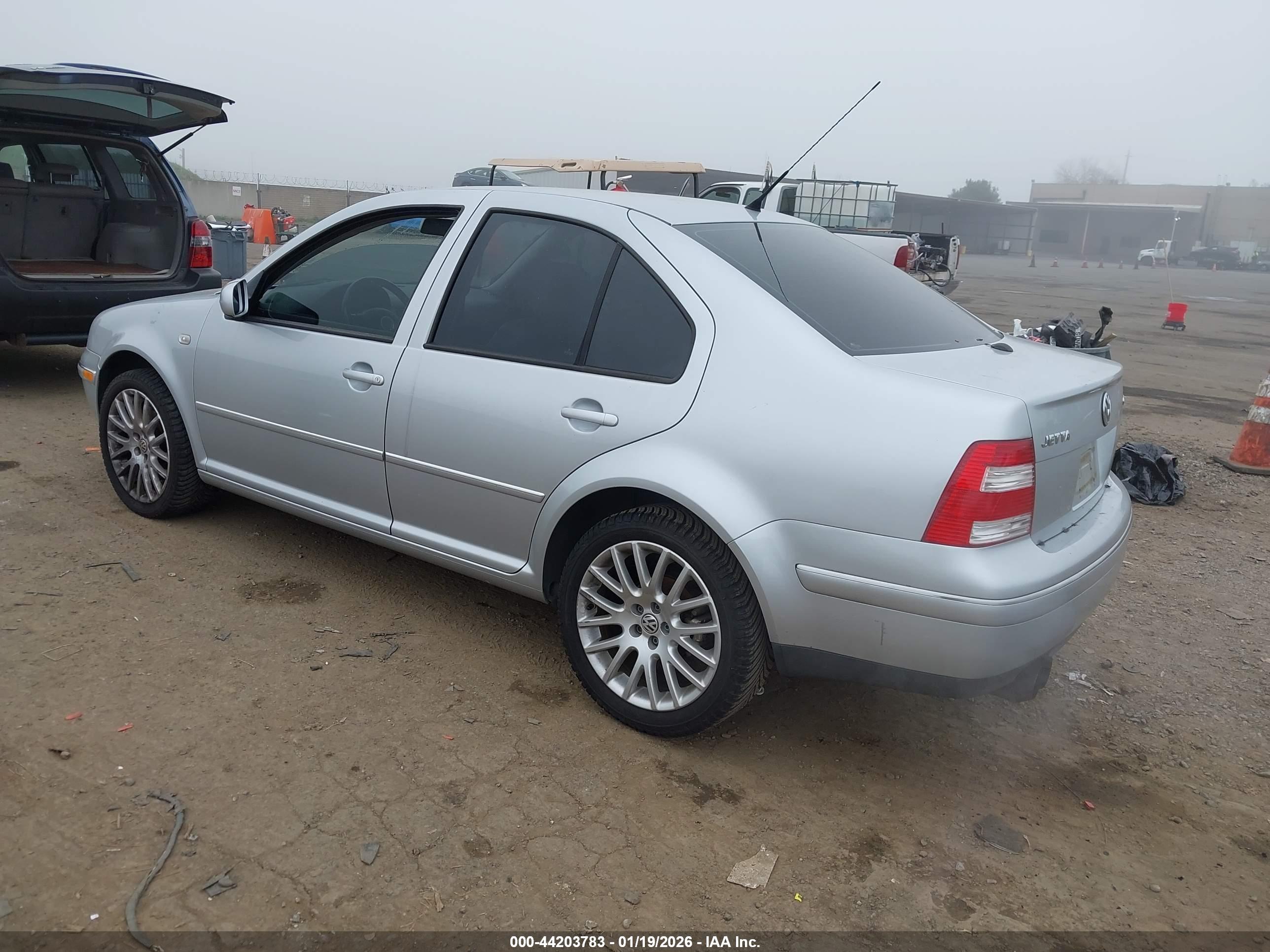 VOLKSWAGEN JETTA image 3