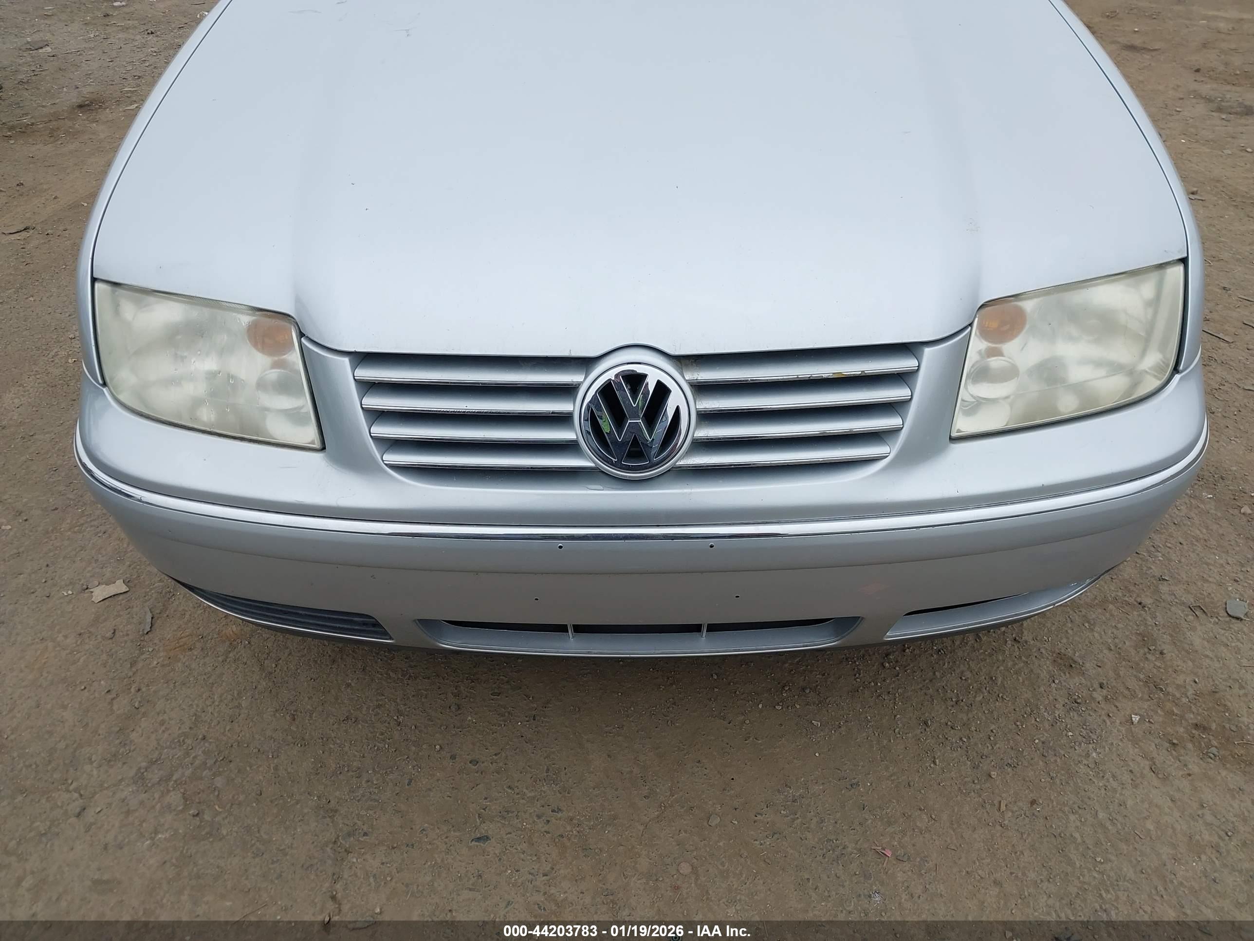 VOLKSWAGEN JETTA image 6