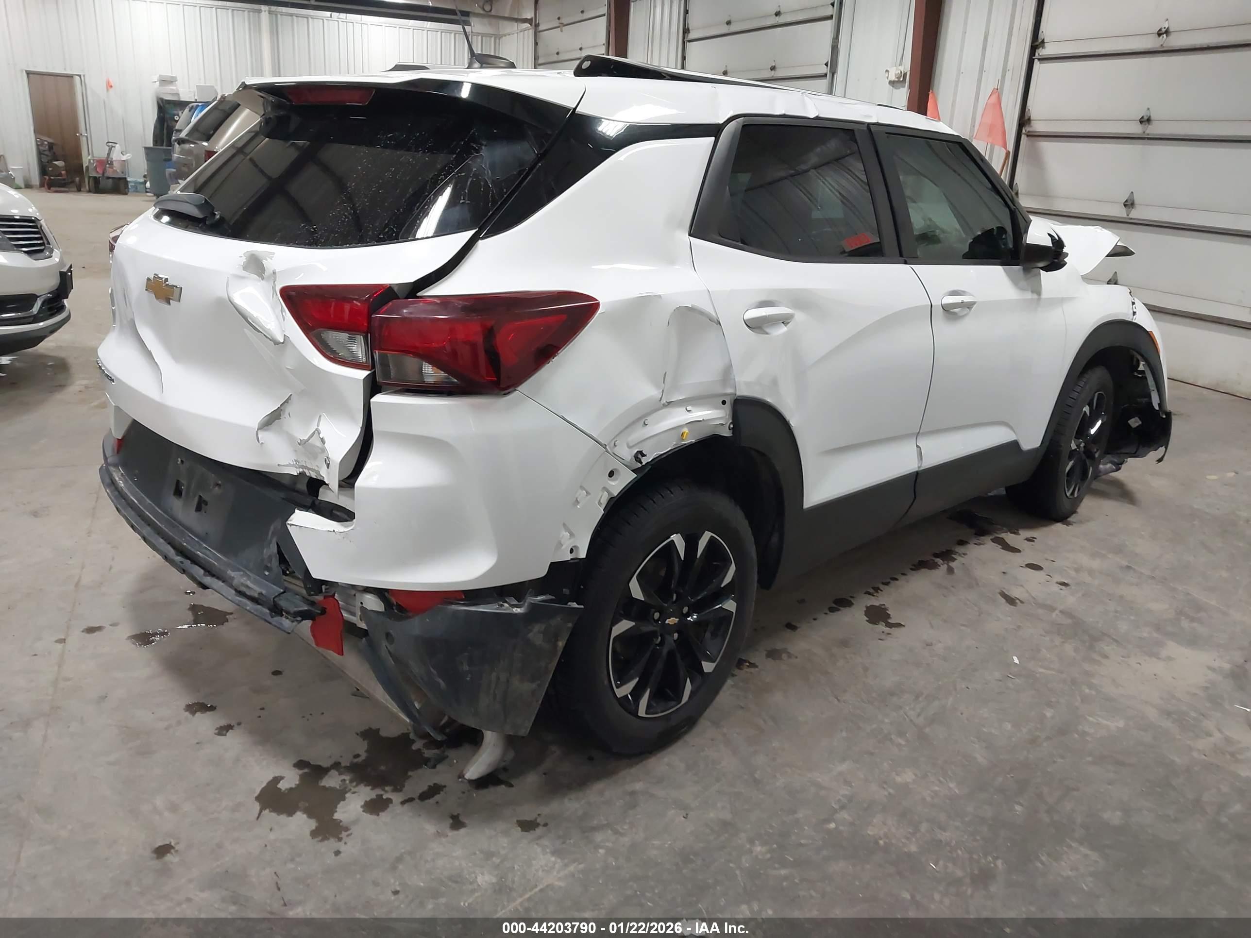 CHEVROLET TRAILBLAZER image 4