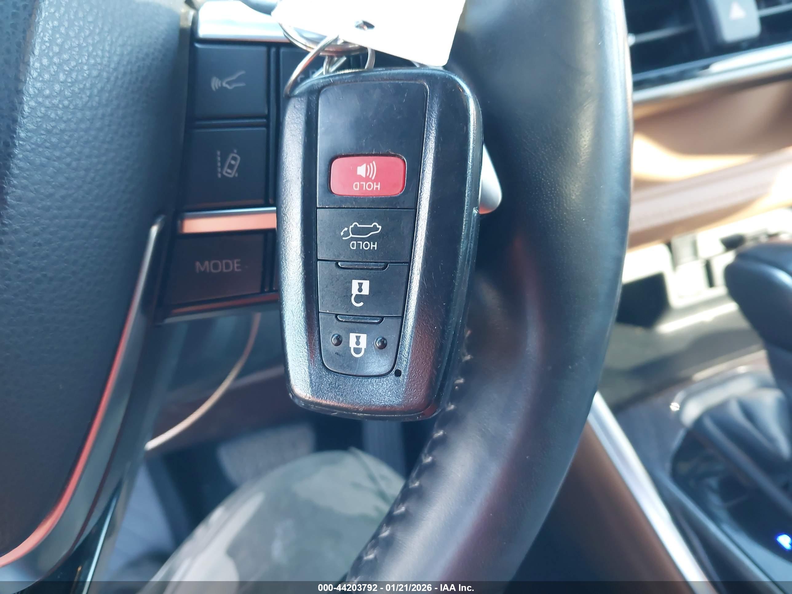 TOYOTA HIGHLANDER image 11