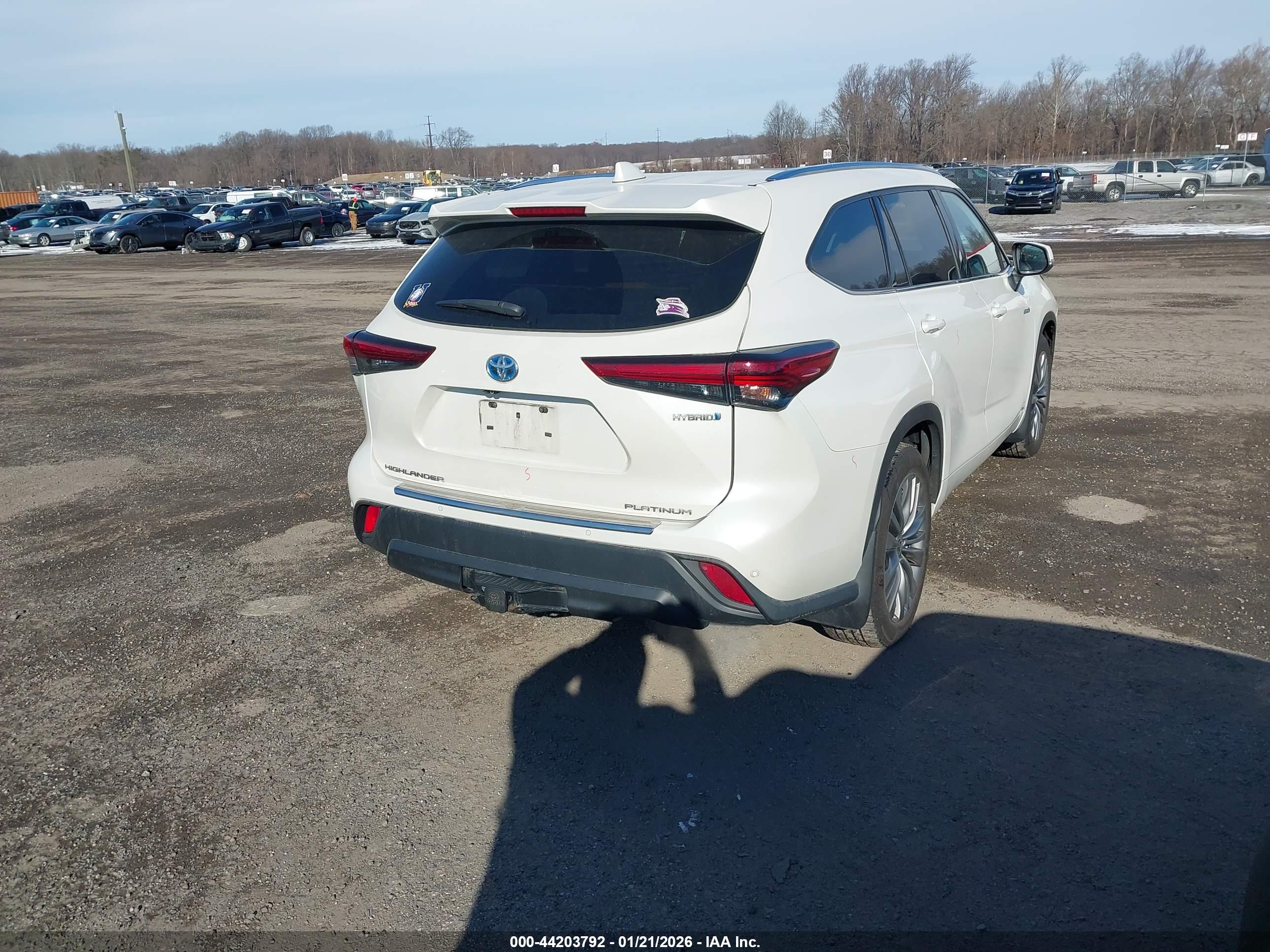 TOYOTA HIGHLANDER image 4