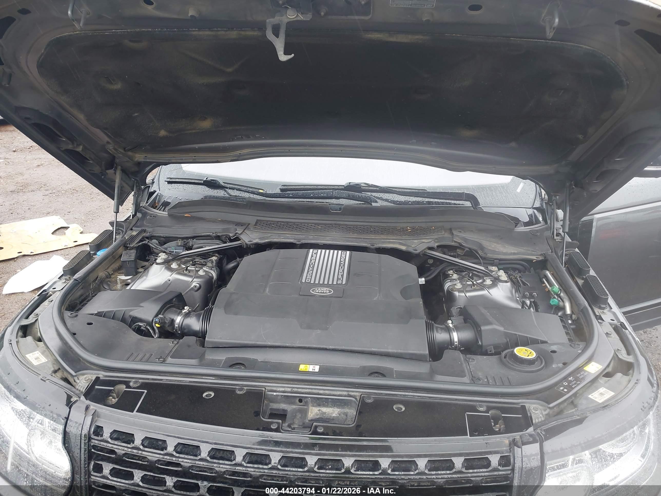 LAND ROVER image 10
