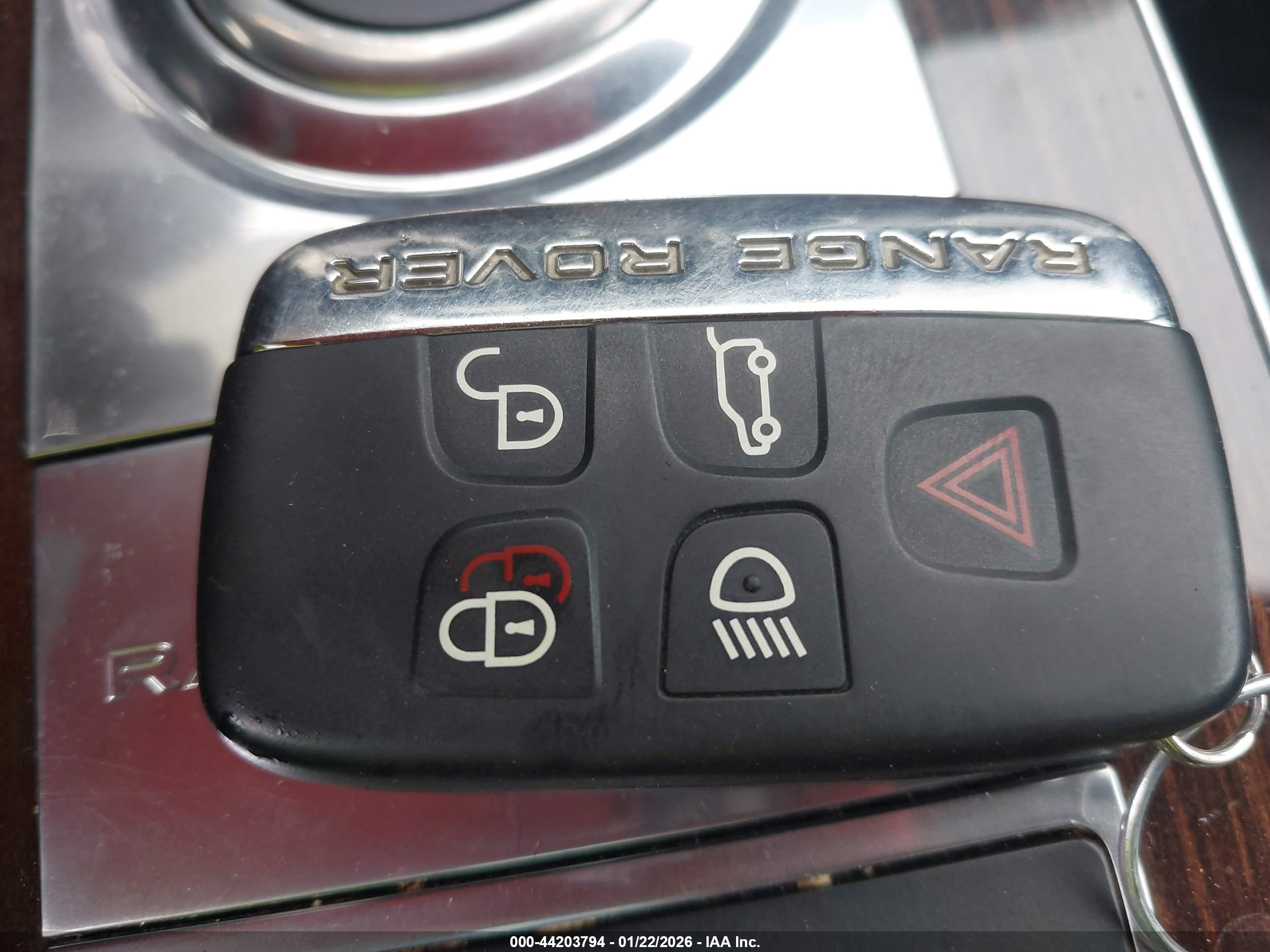 LAND ROVER image 11