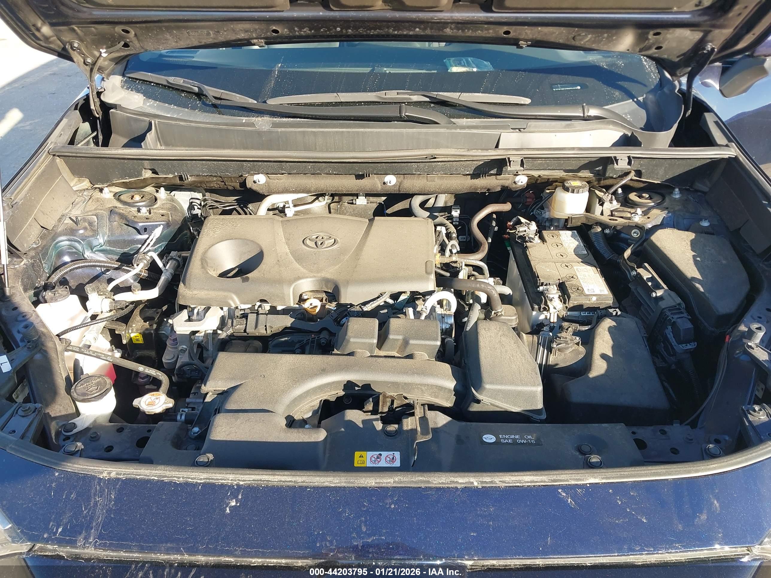TOYOTA RAV4 image 10