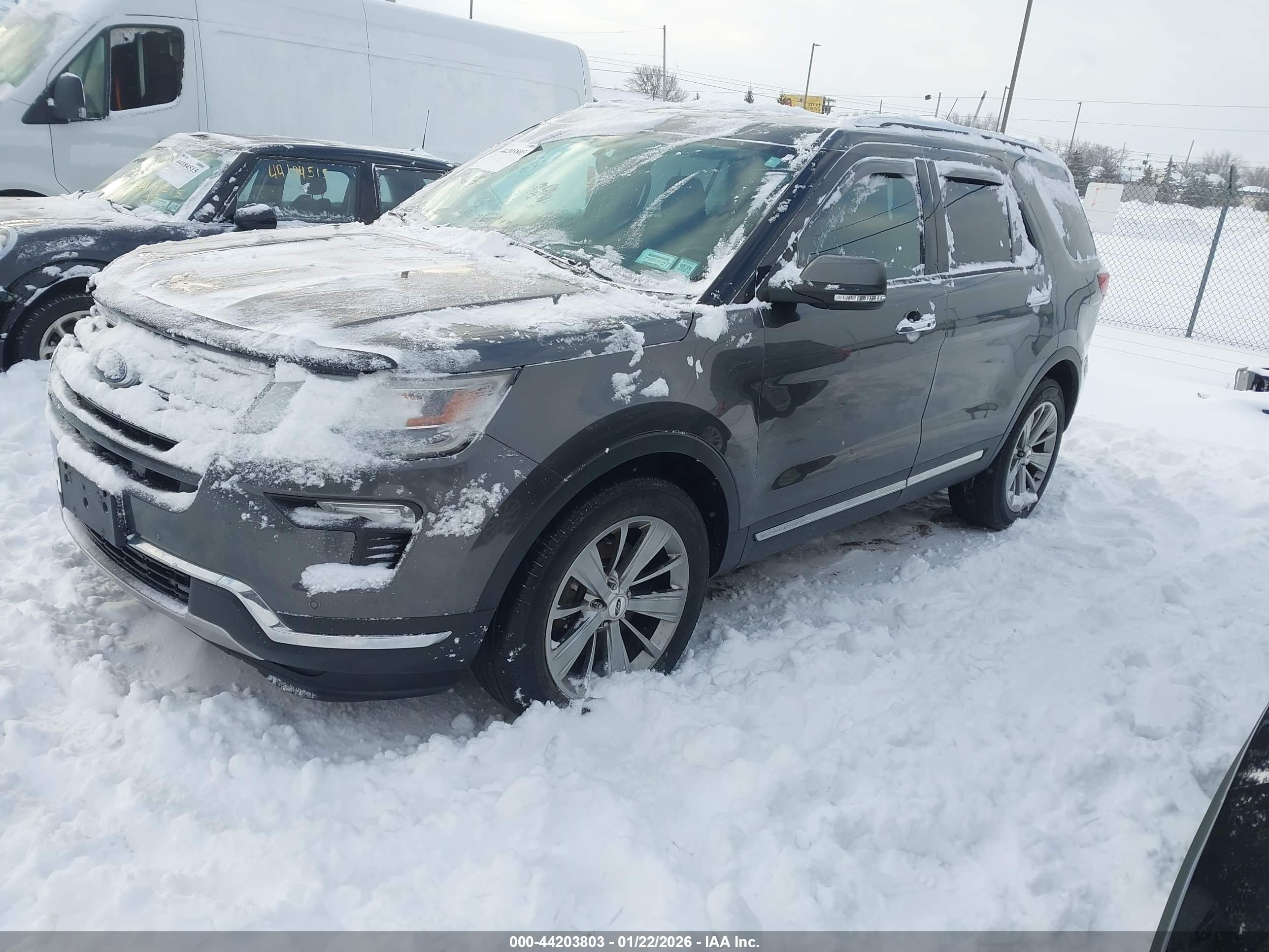 FORD EXPLORER image 2