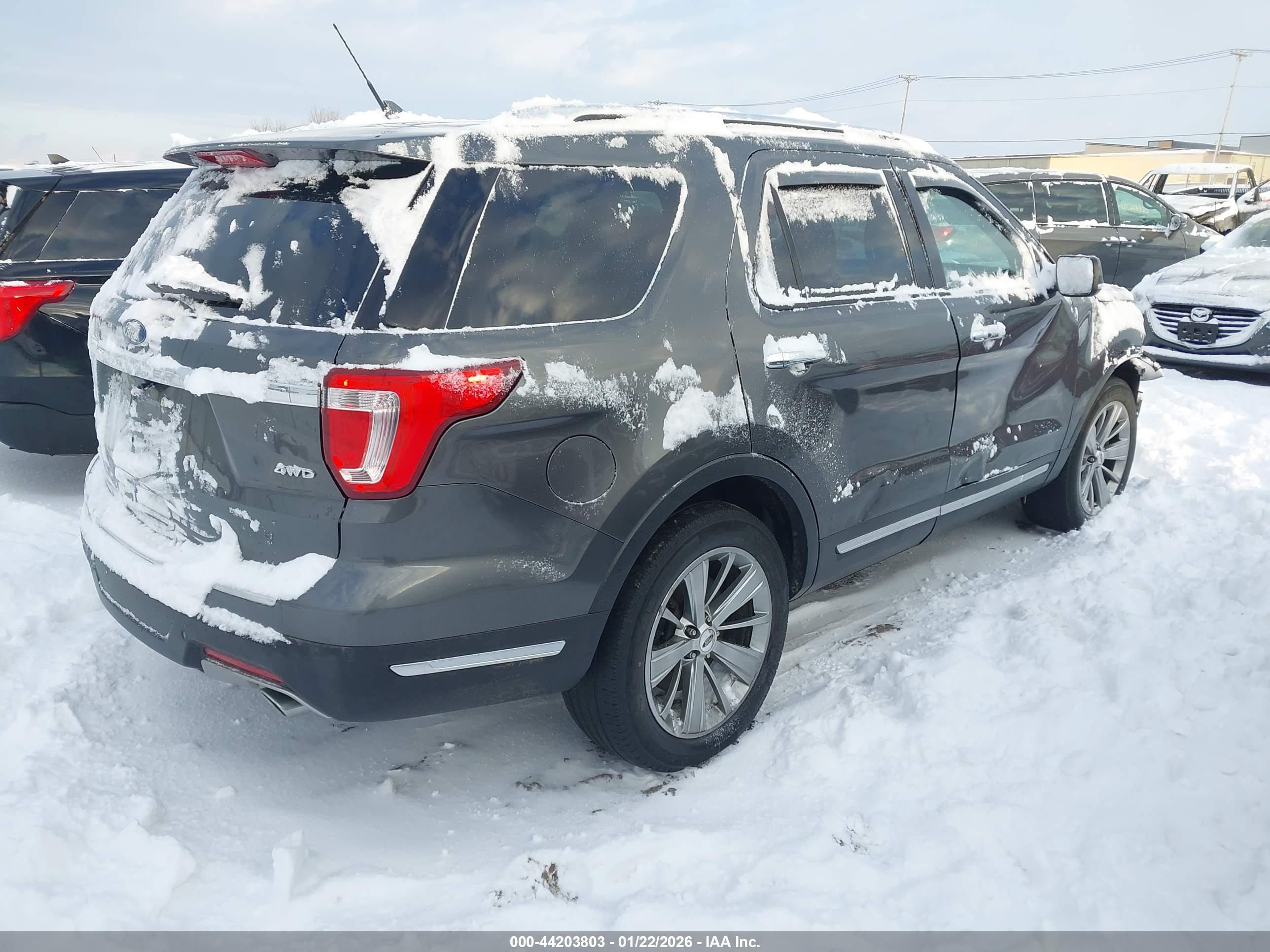 FORD EXPLORER image 4