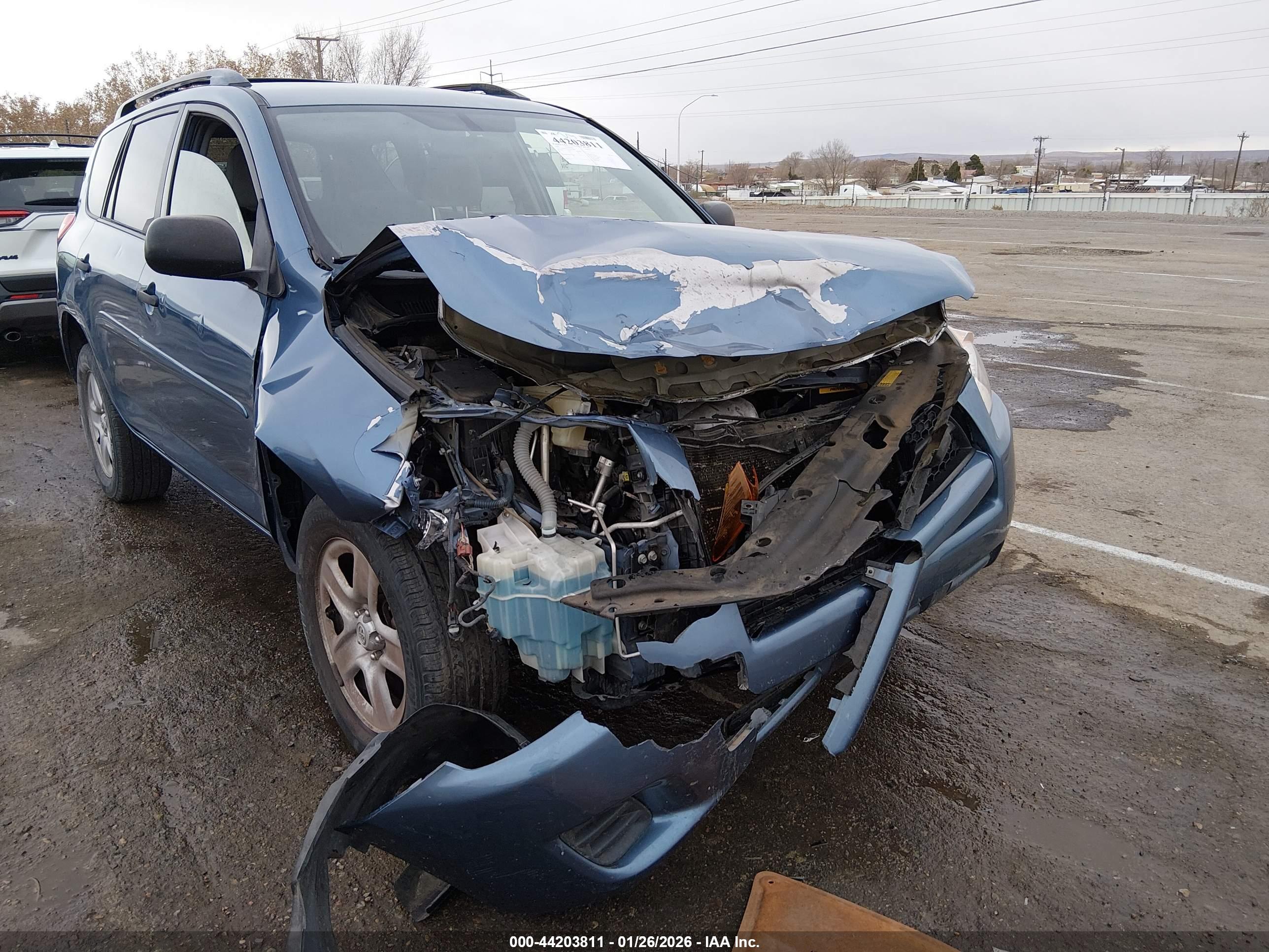 TOYOTA RAV4 image 6