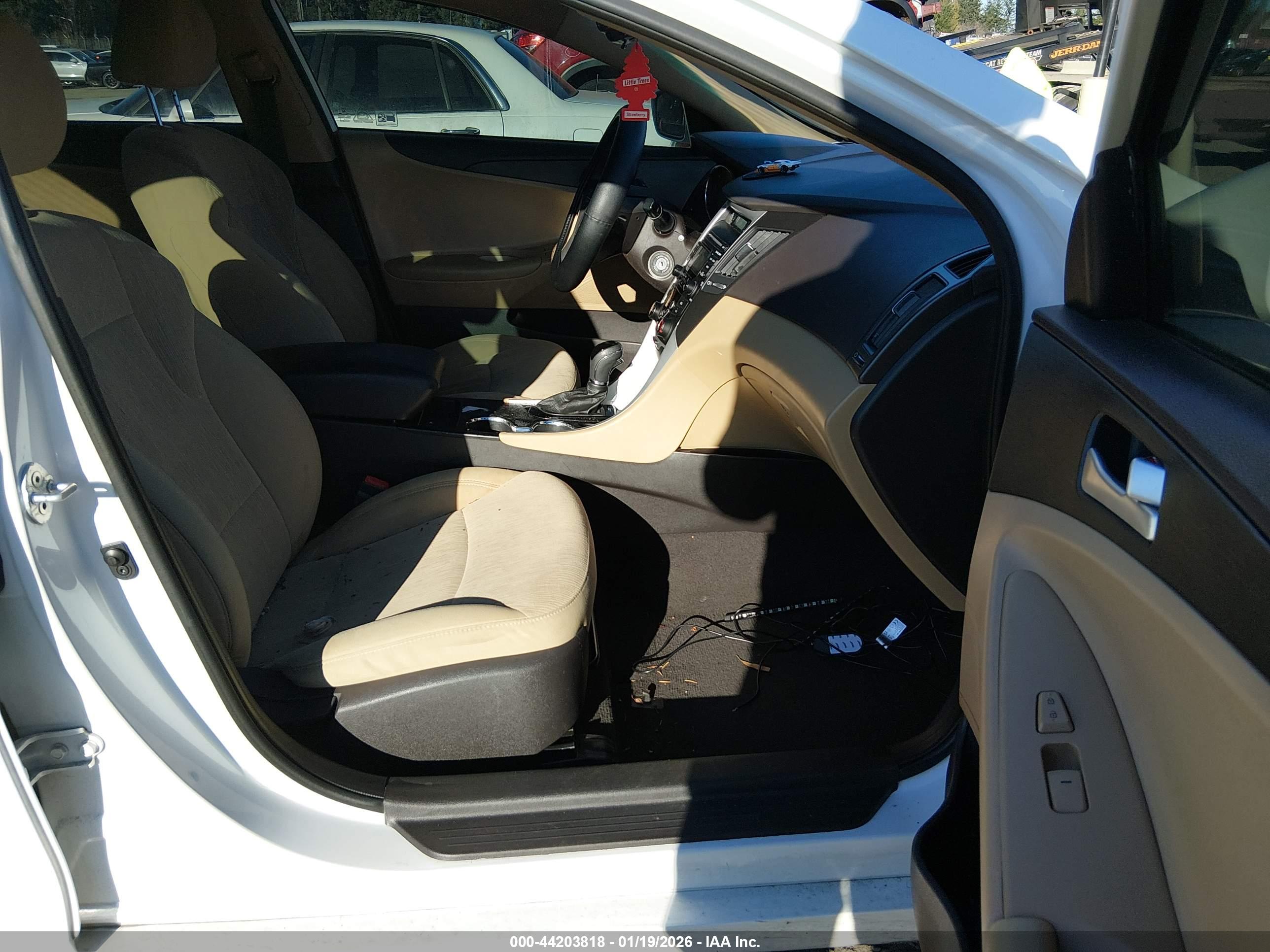 HYUNDAI SONATA image 5