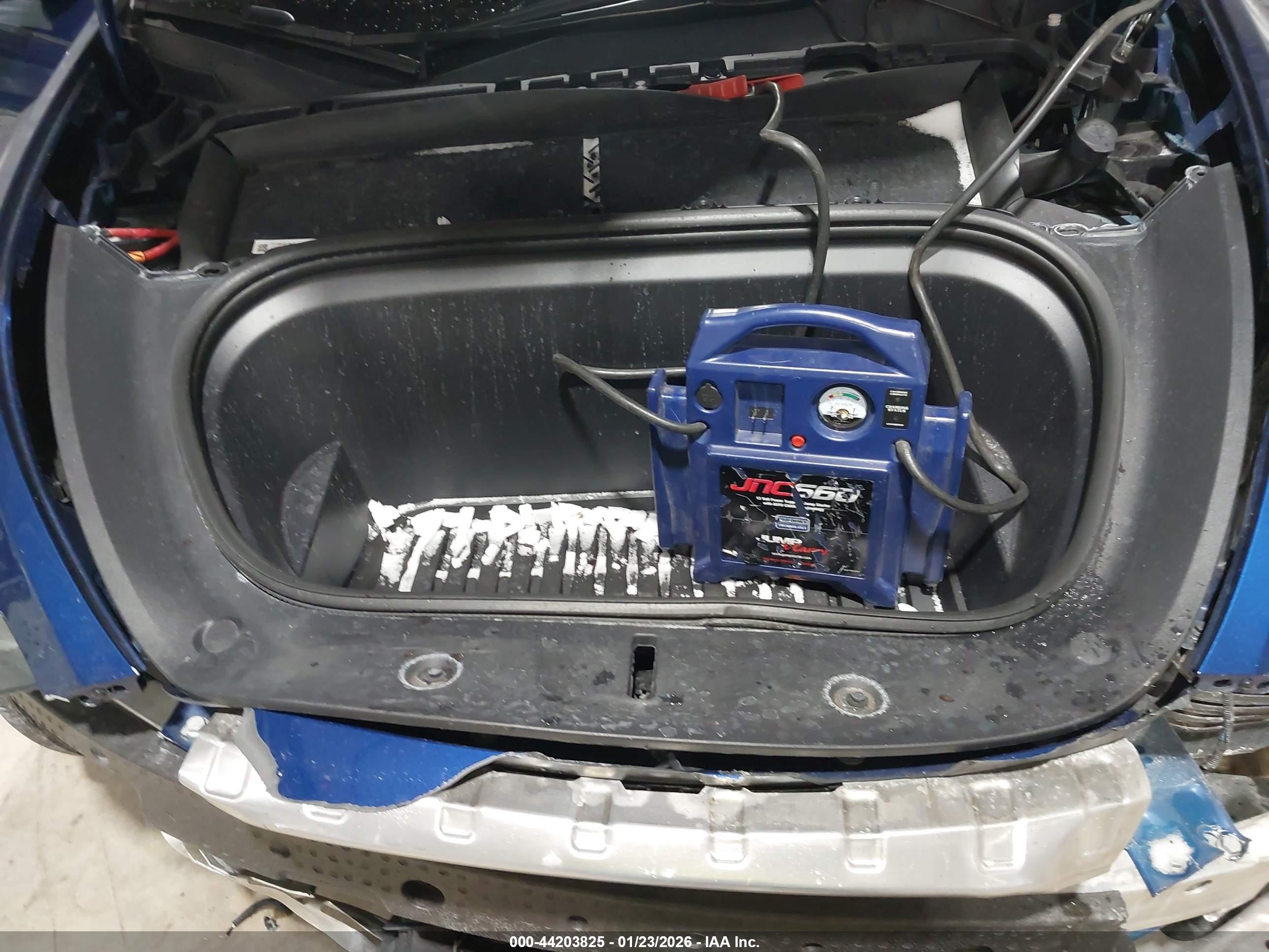 TESLA MODEL image 10