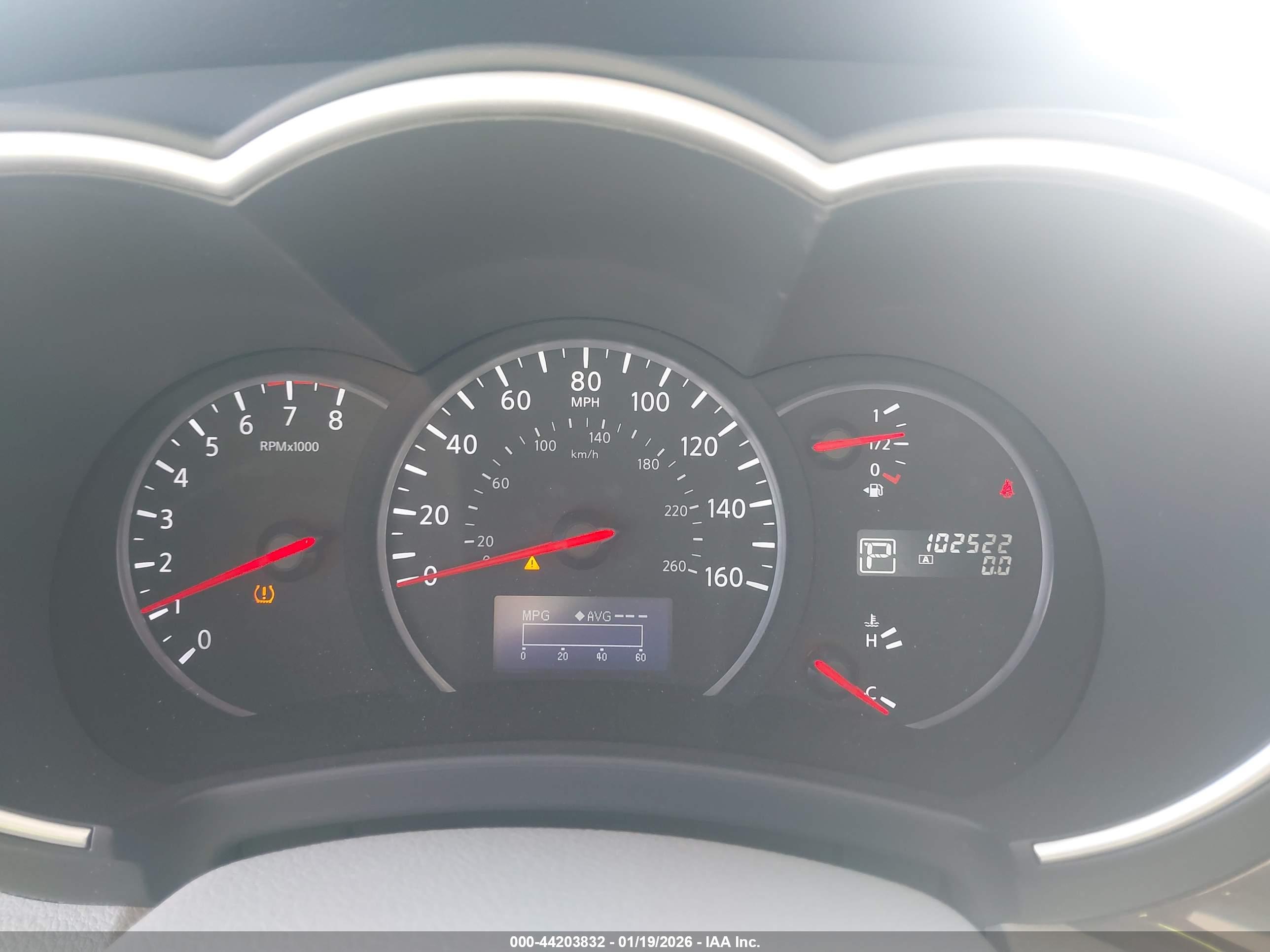 NISSAN QUEST image 7