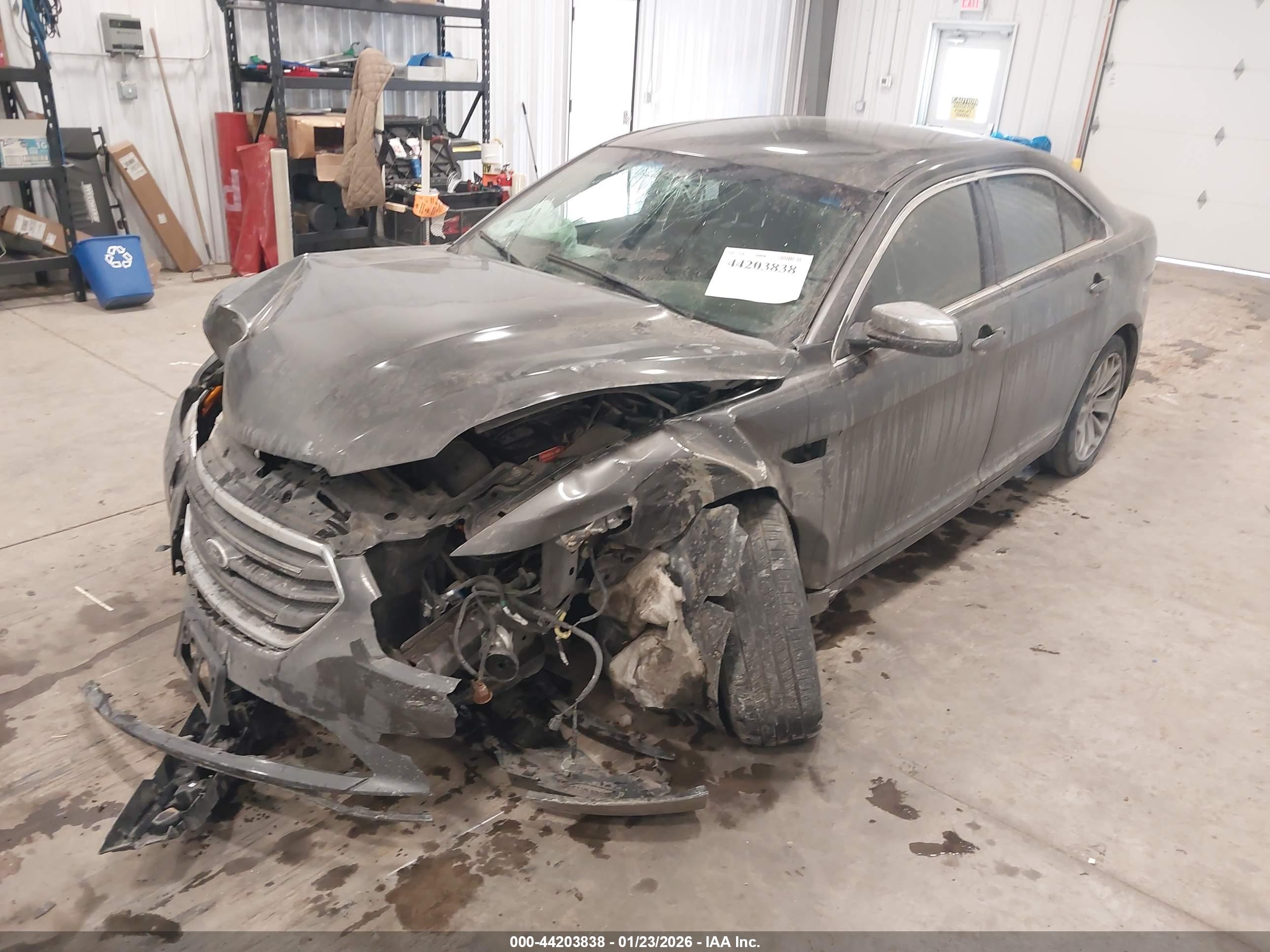 FORD TAURUS image 2