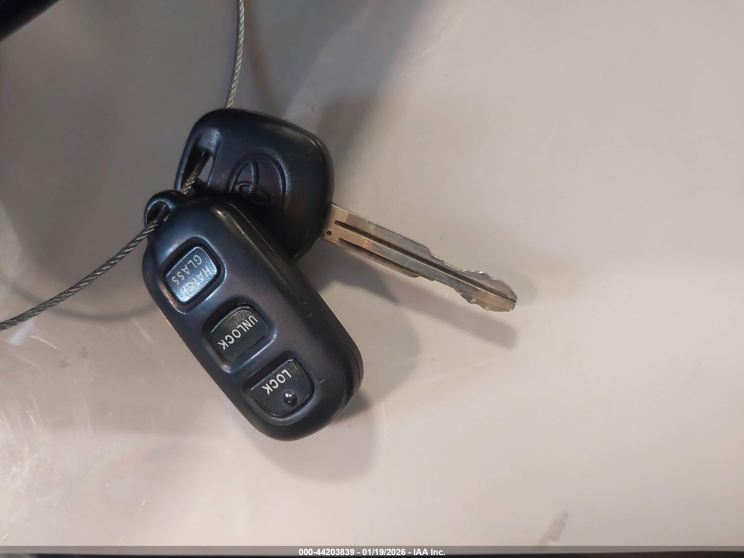 TOYOTA MATRIX image 11