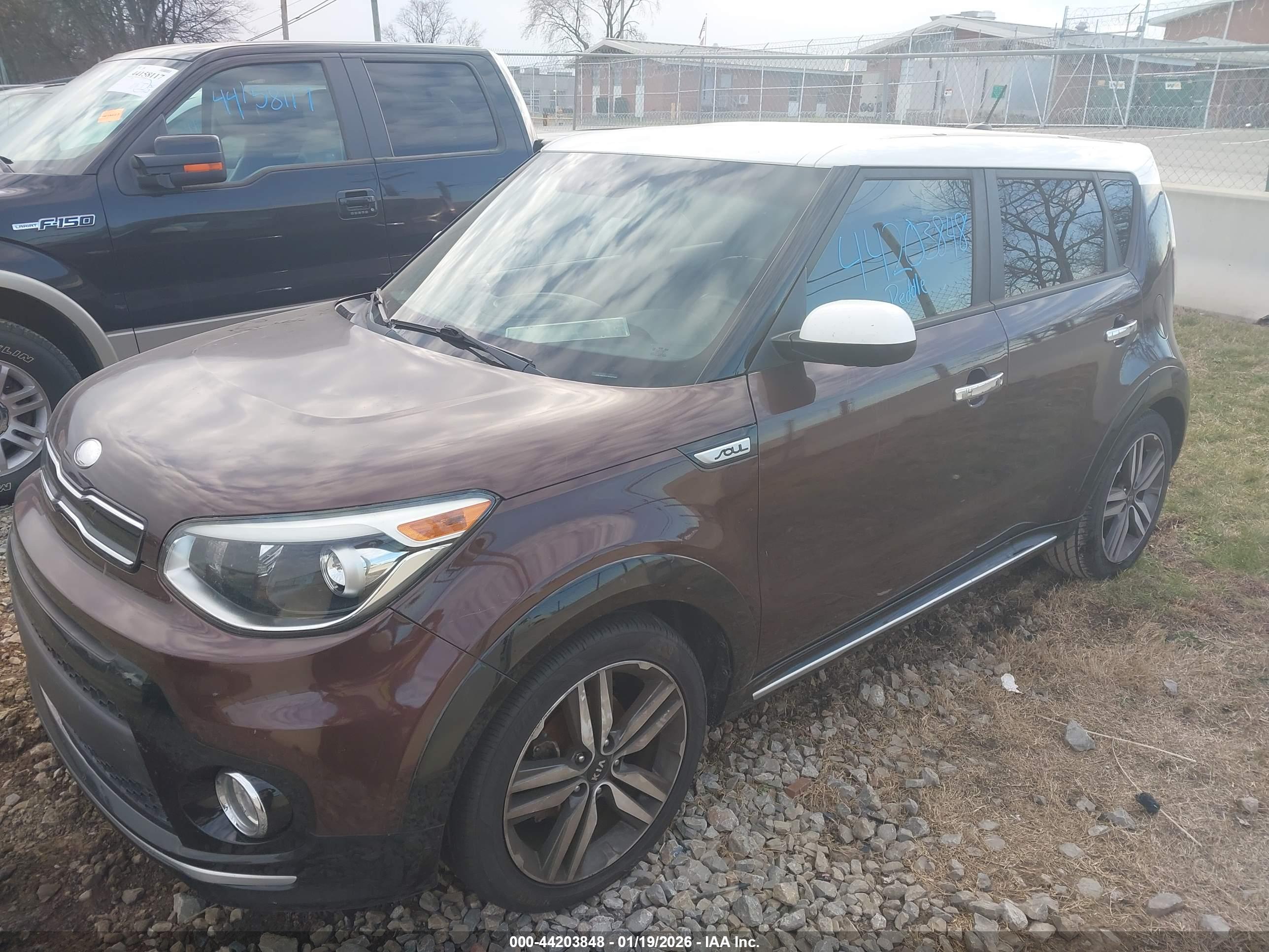 KIA SOUL image 2