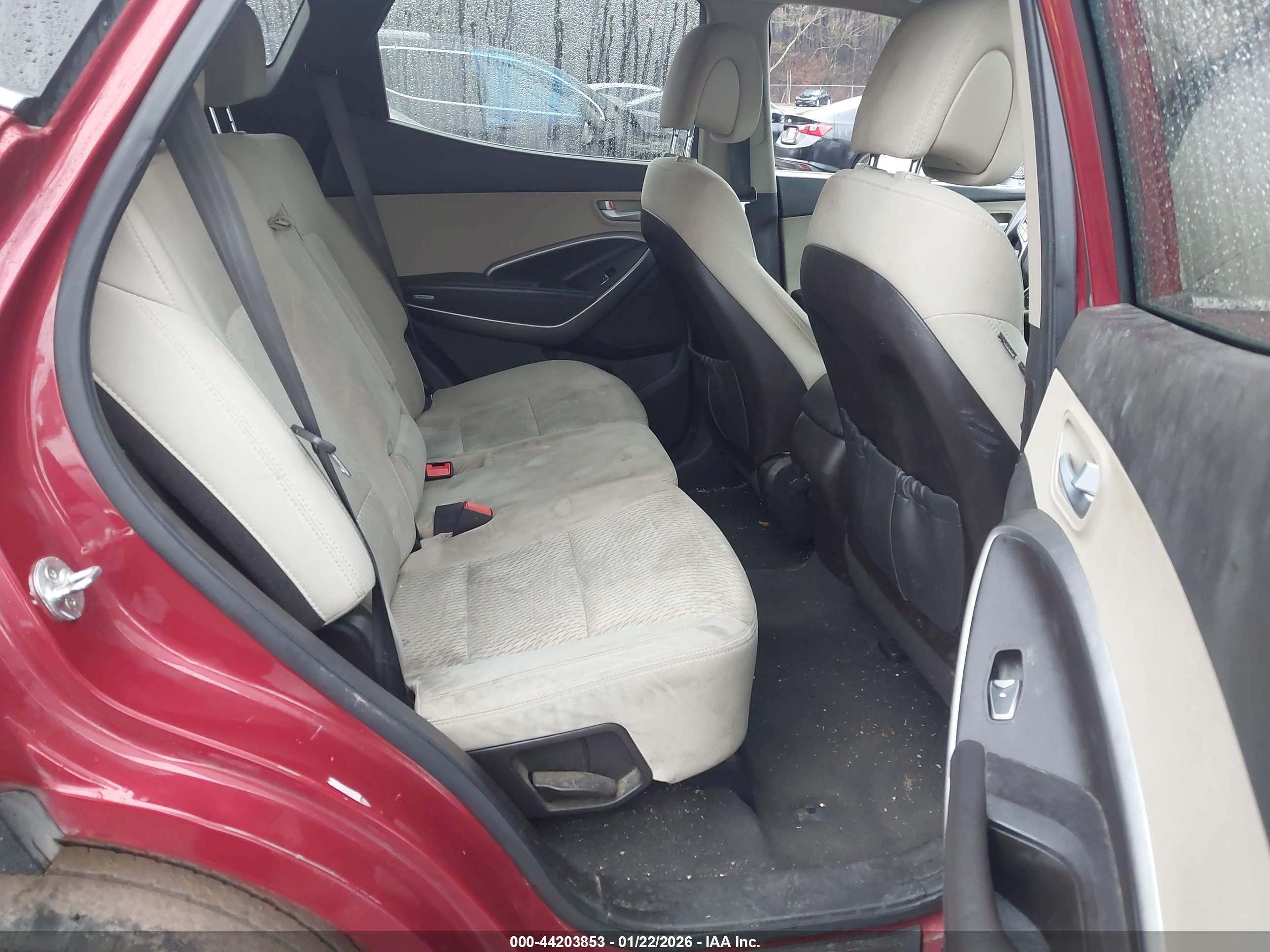 HYUNDAI SANTA image 8