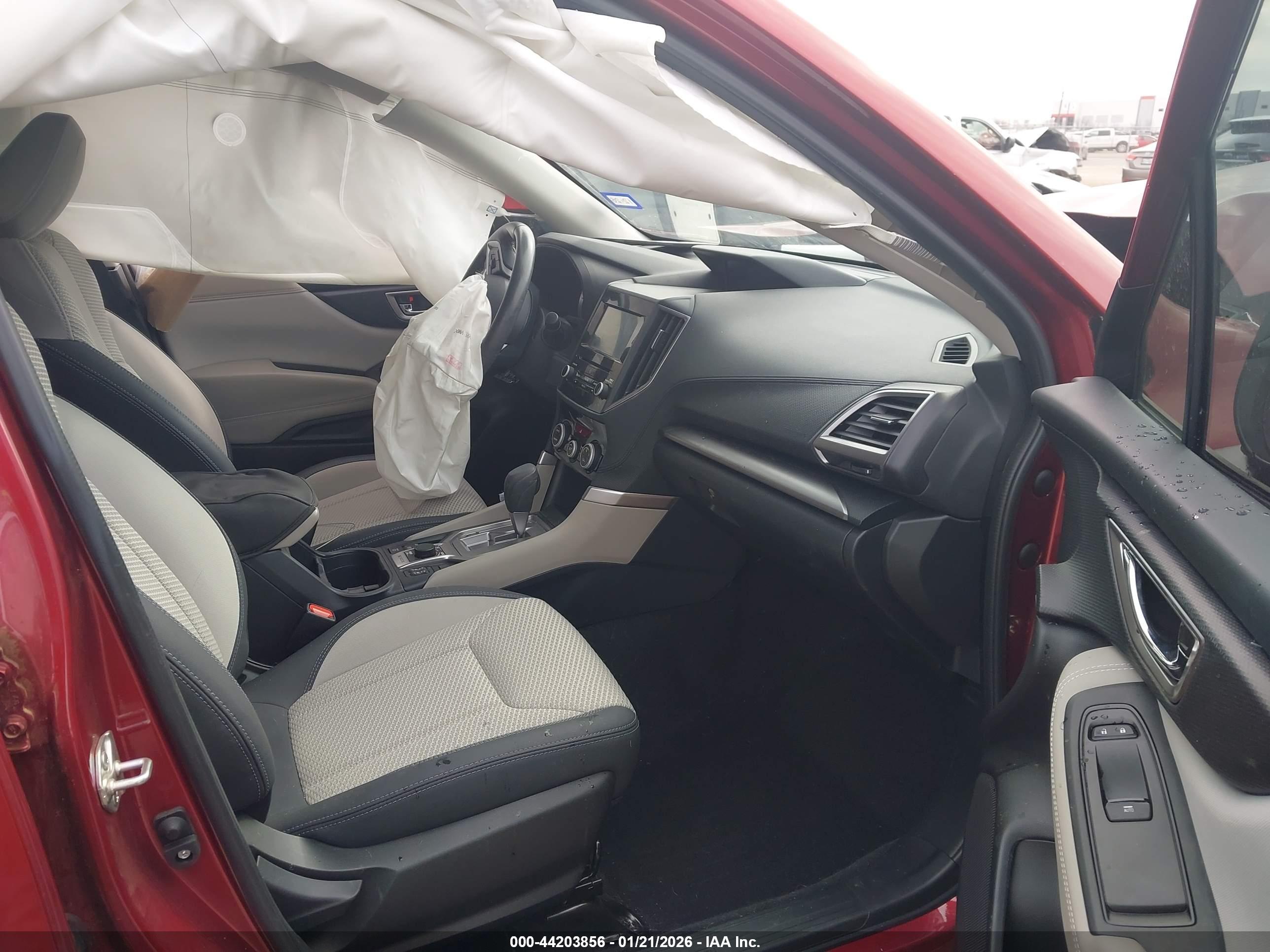 SUBARU FORESTER image 5