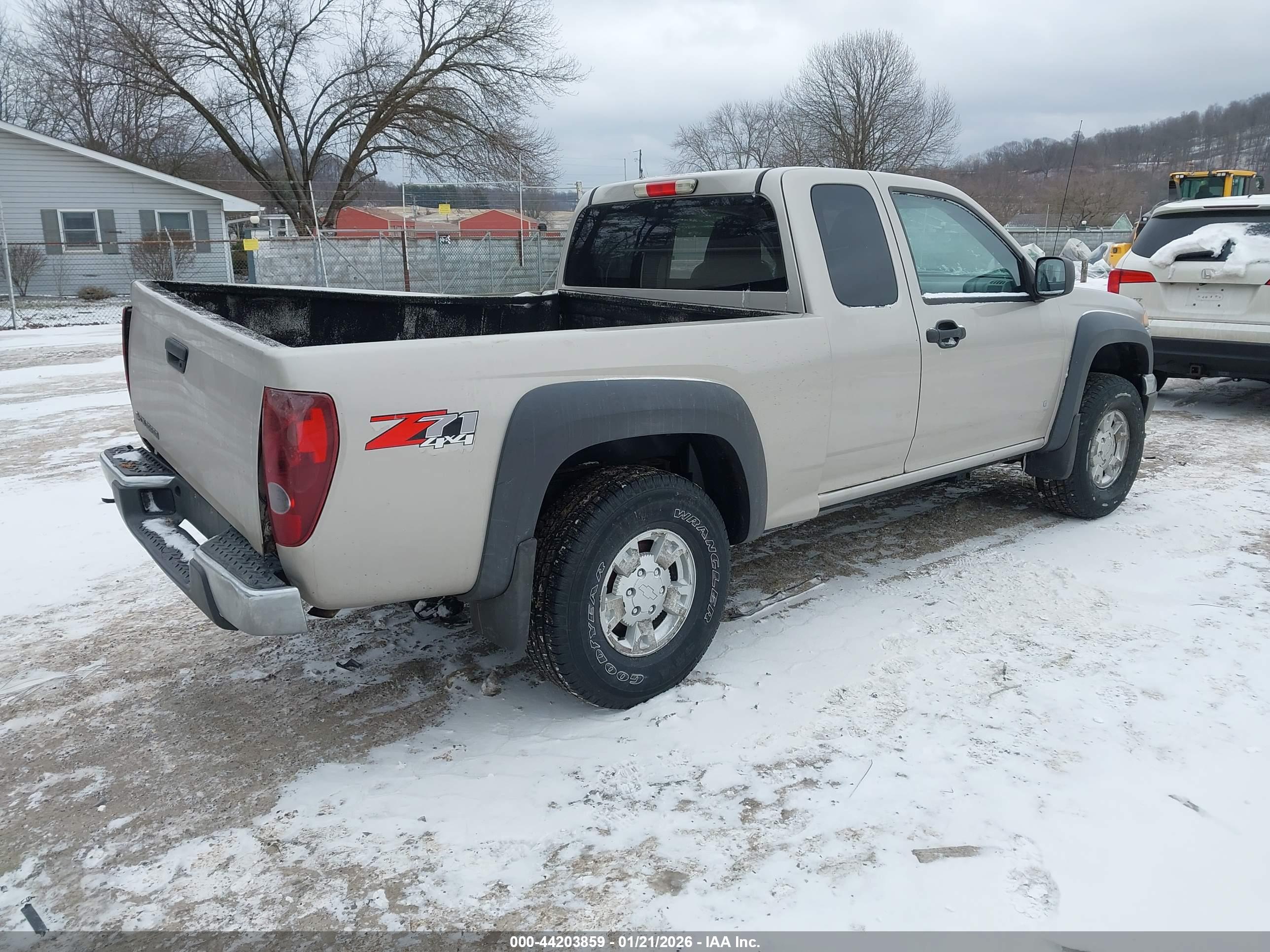 CHEVROLET COLORADO image 4