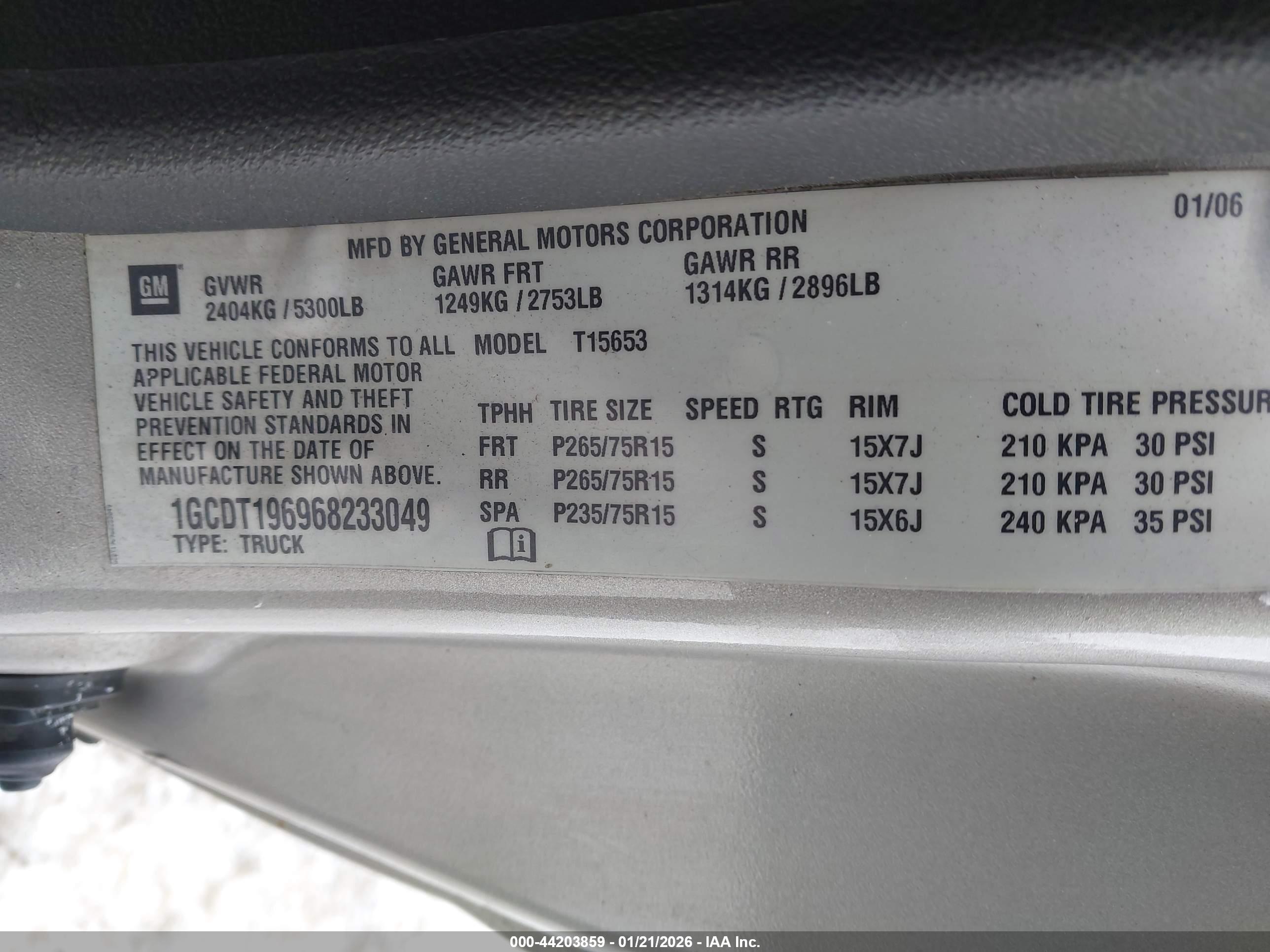 CHEVROLET COLORADO image 9