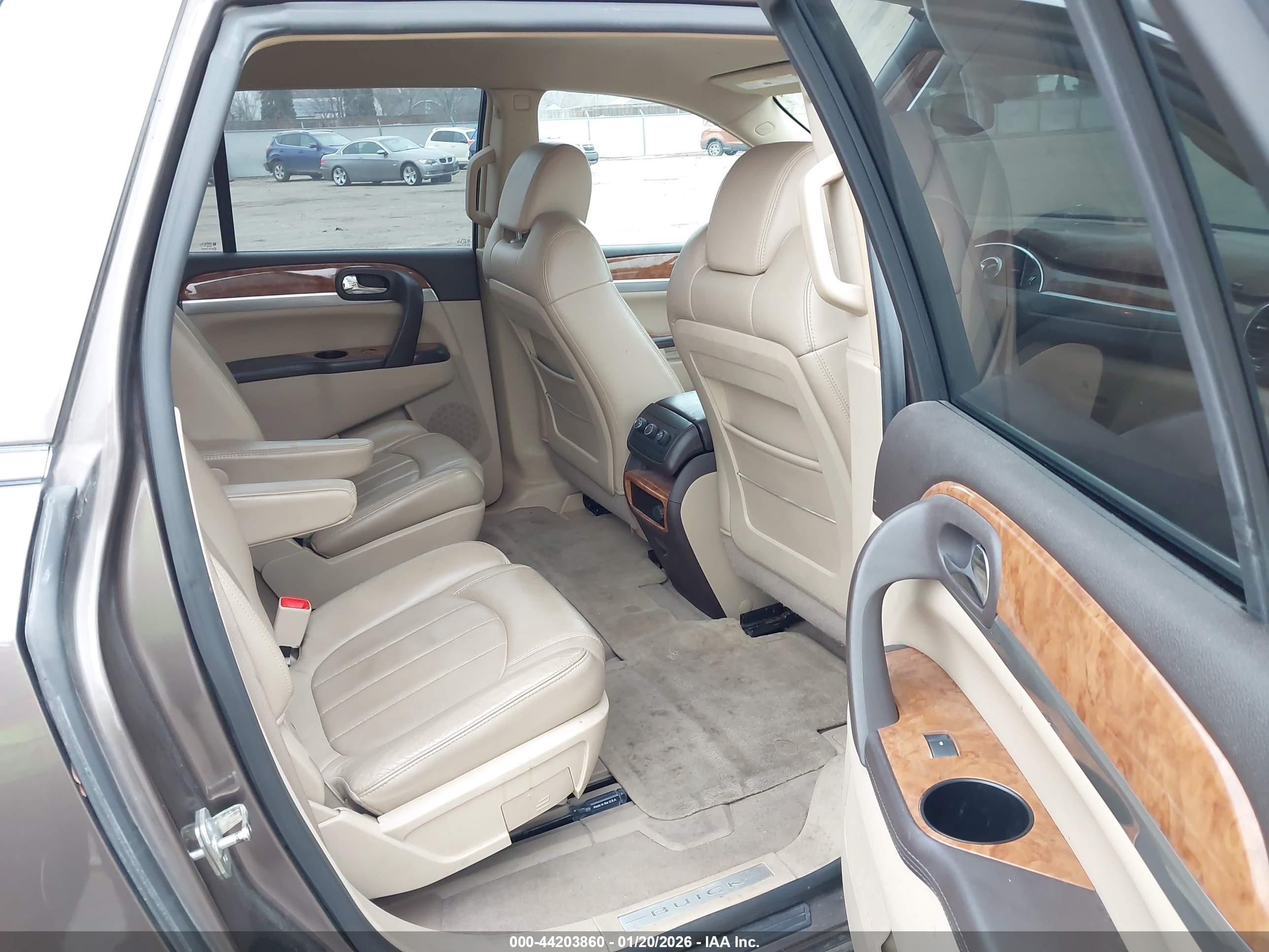 BUICK ENCLAVE image 8