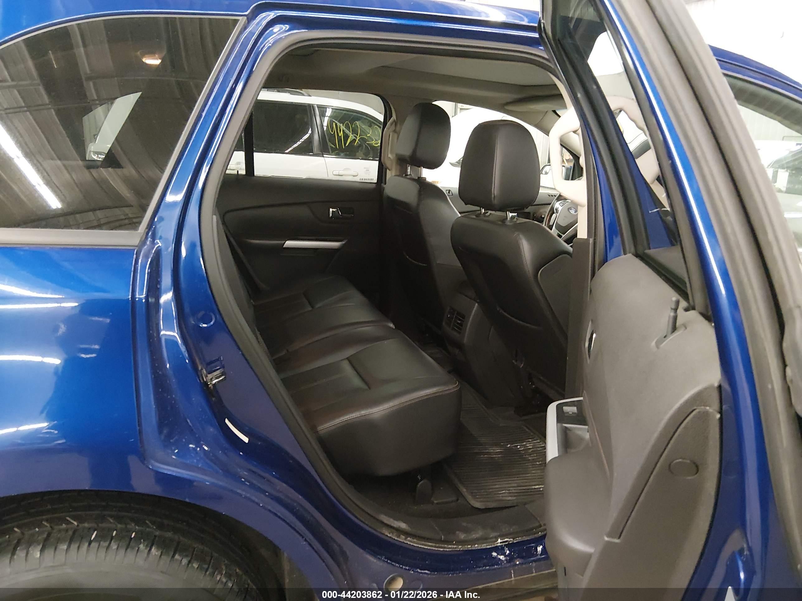 FORD EDGE image 8