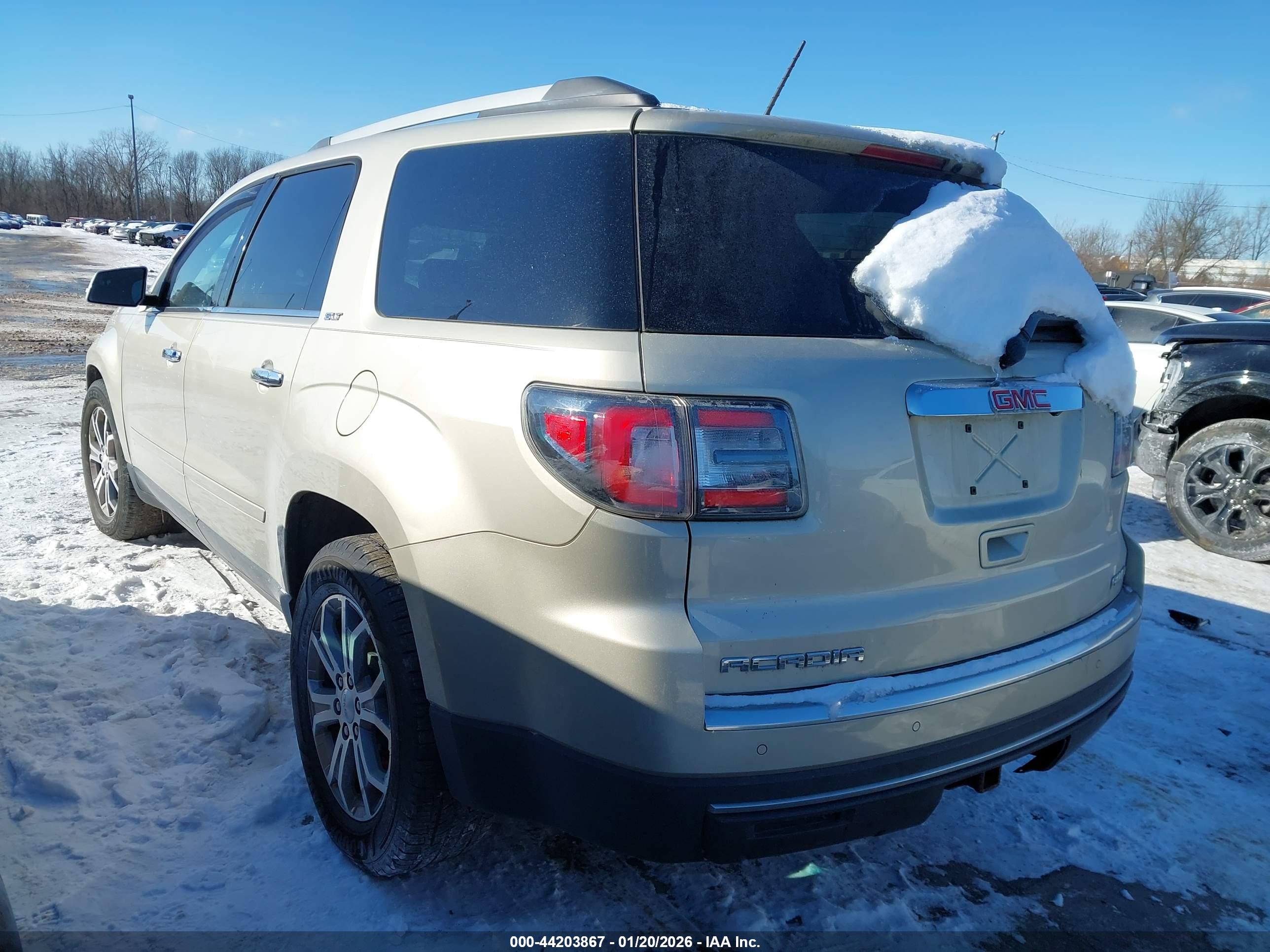GMC ACADIA image 3
