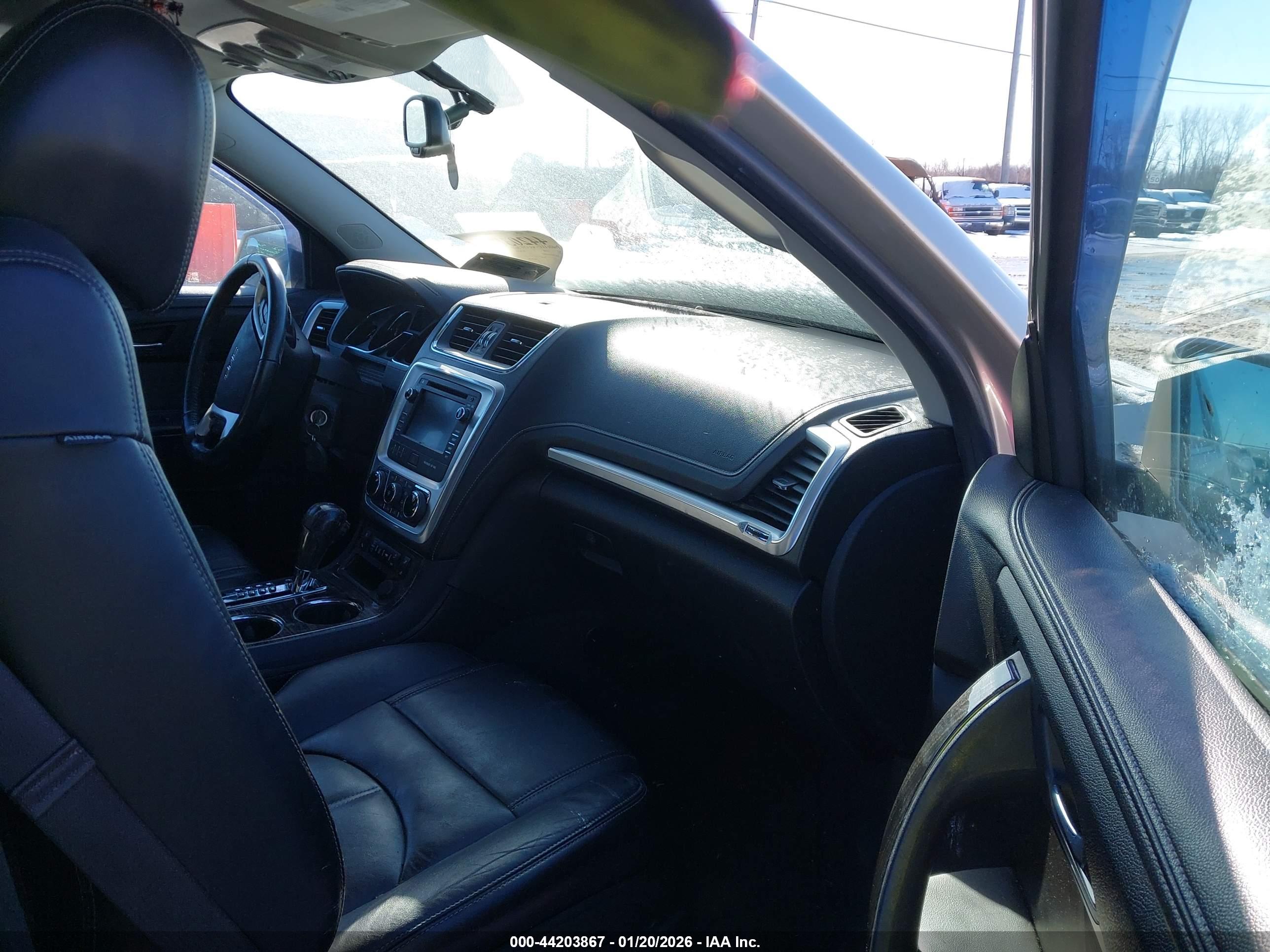 GMC ACADIA image 5